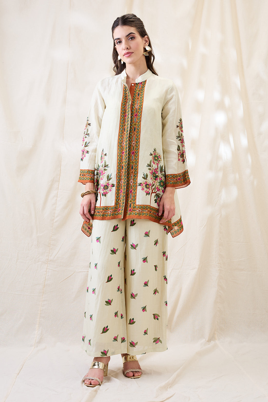 GULAZAAR EMBROIDERED KURTA SET