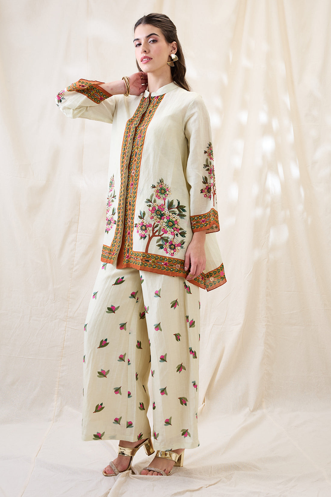 GULAZAAR EMBROIDERED KURTA SET