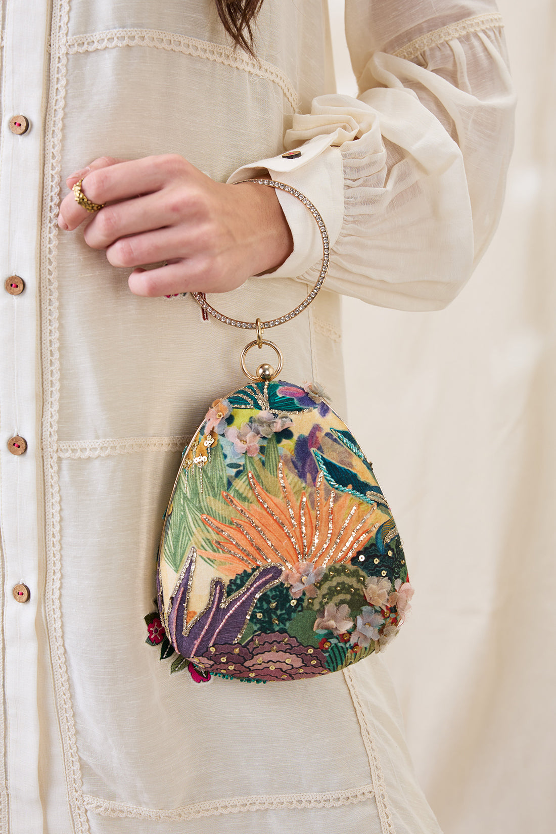 KAIRA EMBELLISHED CLUTCH BAG