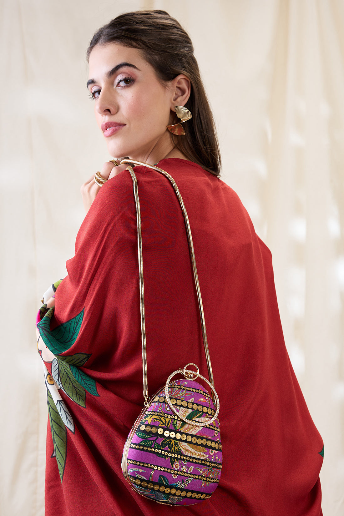 AARANI EMBELLISHED CLUTH BAG