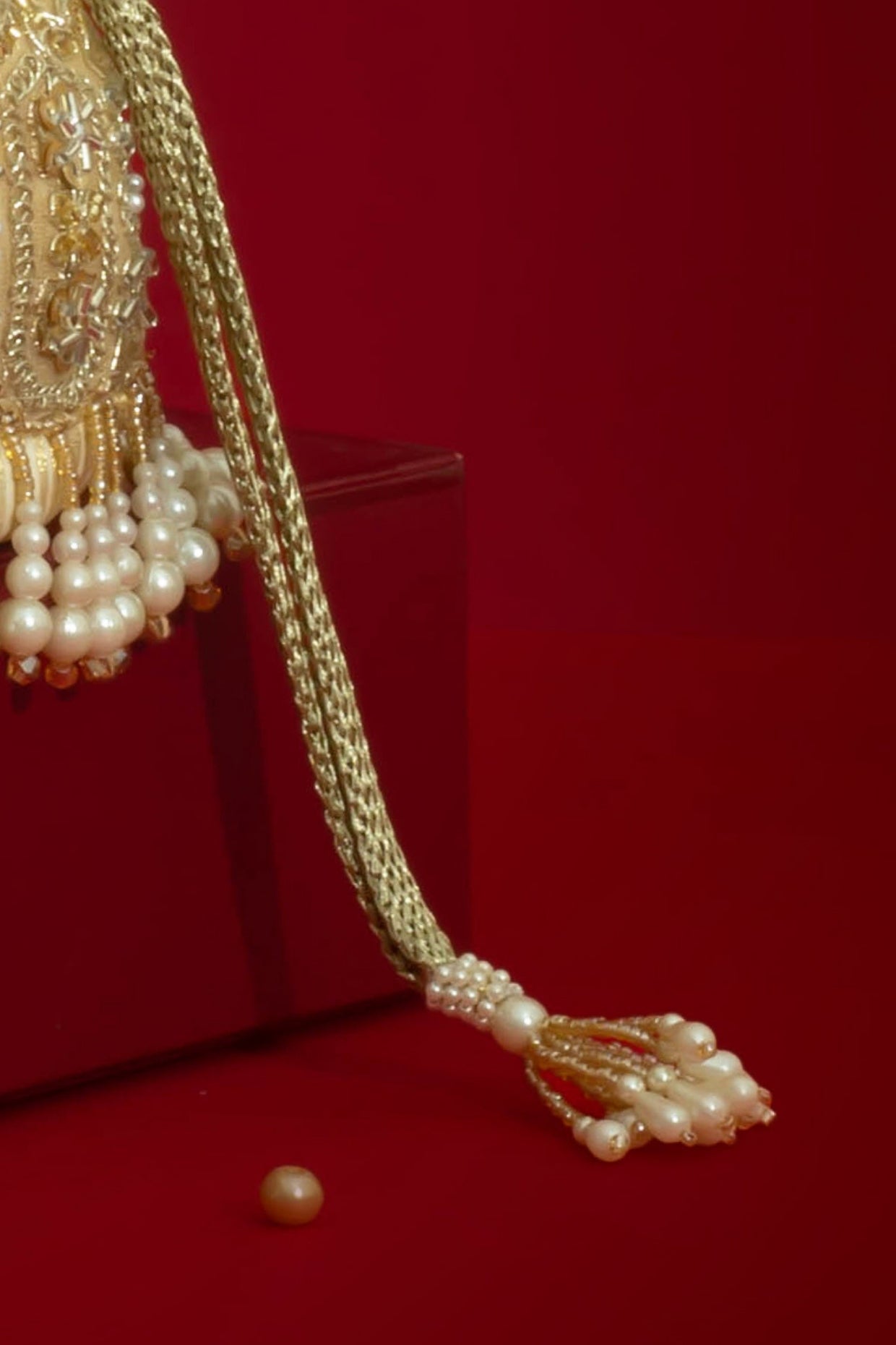 SAJNI PEARL EMBROIDERED MINI POTLI - GOLD