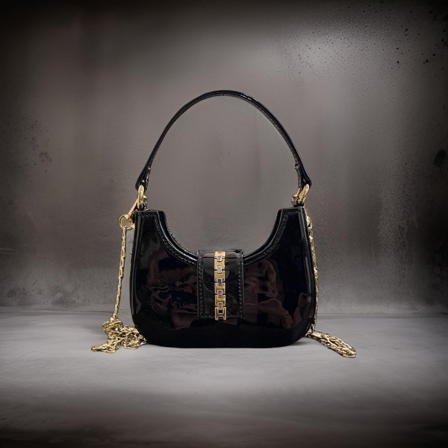 BLACK SEMI CIRCLE BAG