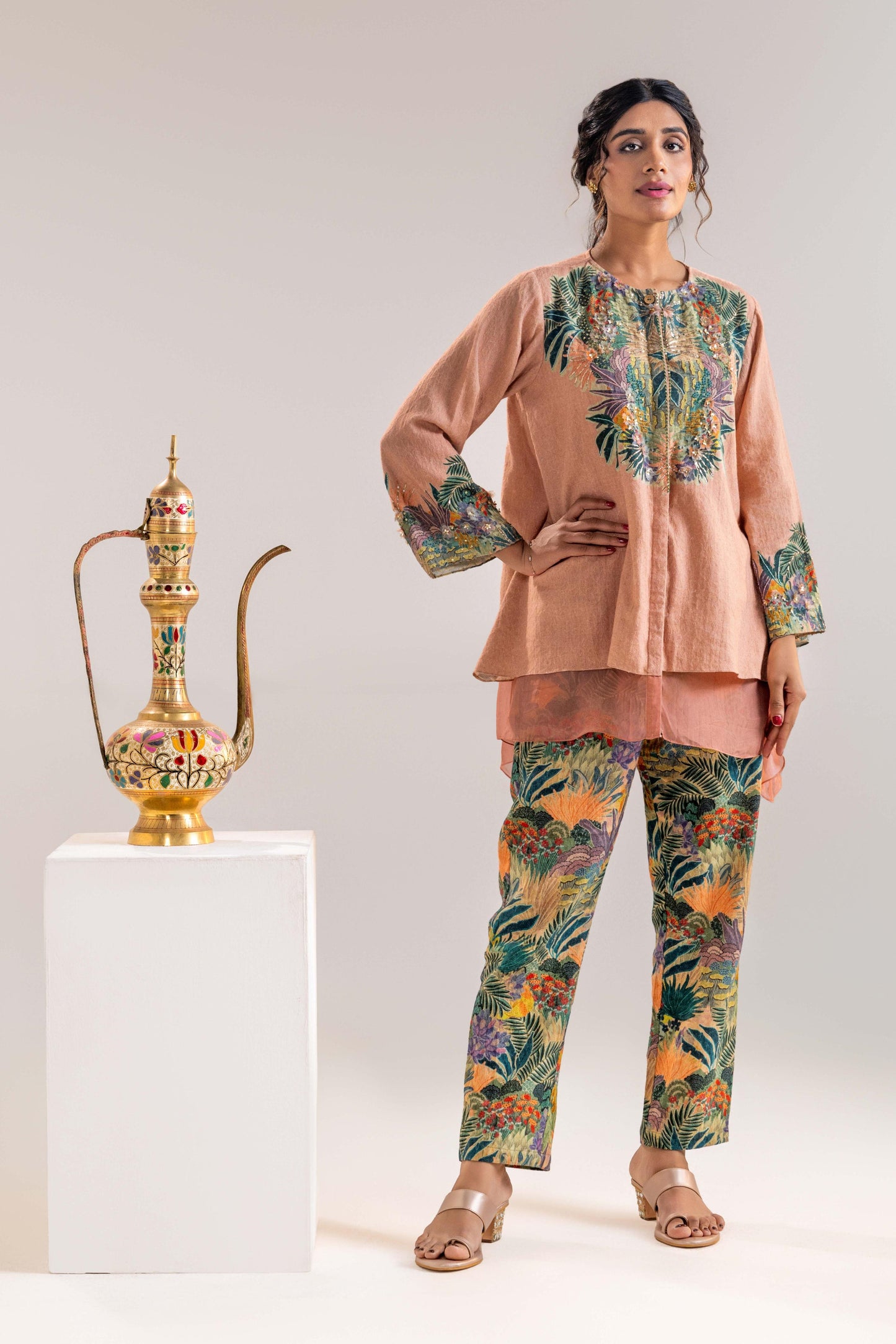 KAIRA EMBROIDERED KURTA SET