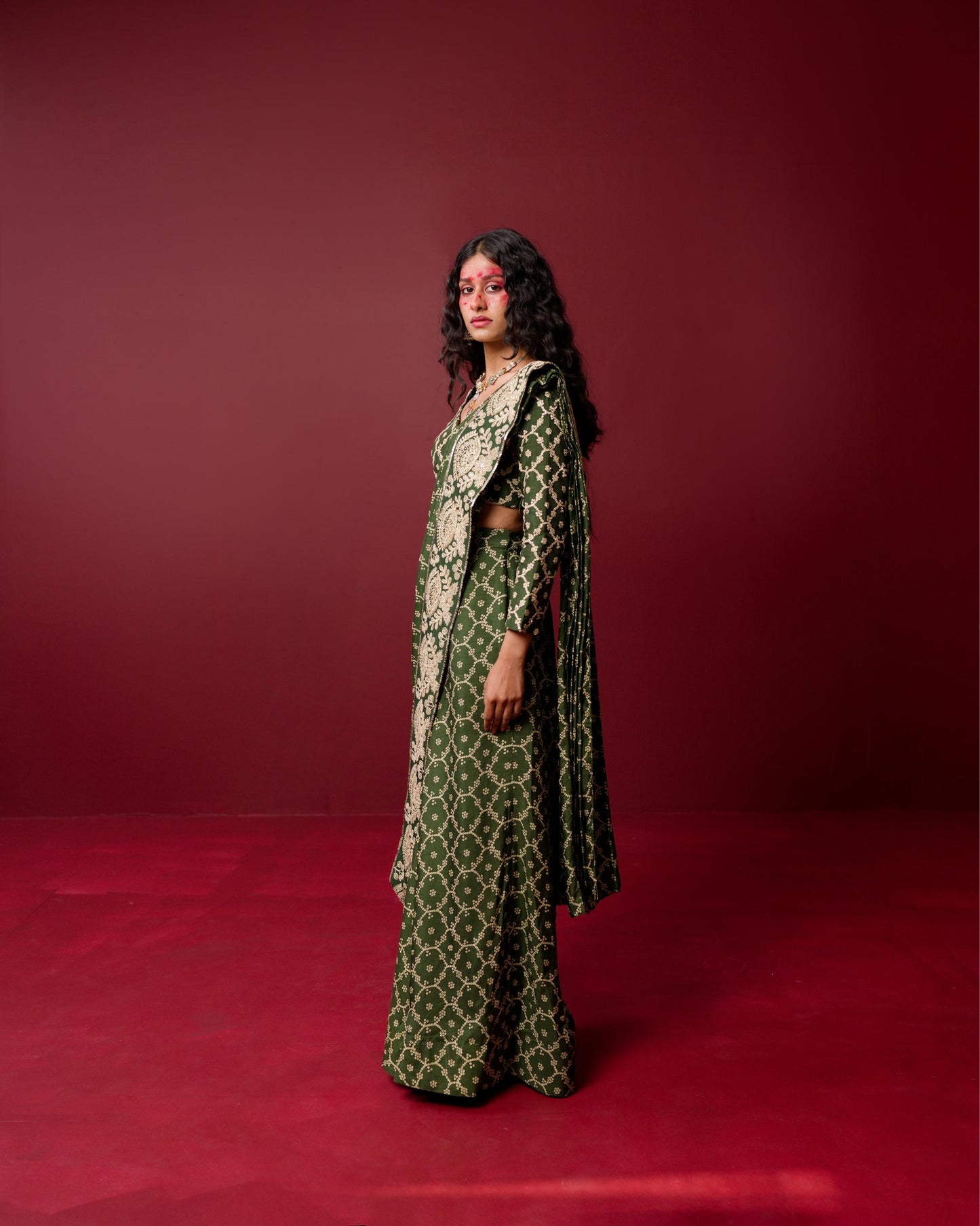 DEVESHI SAREE SET
