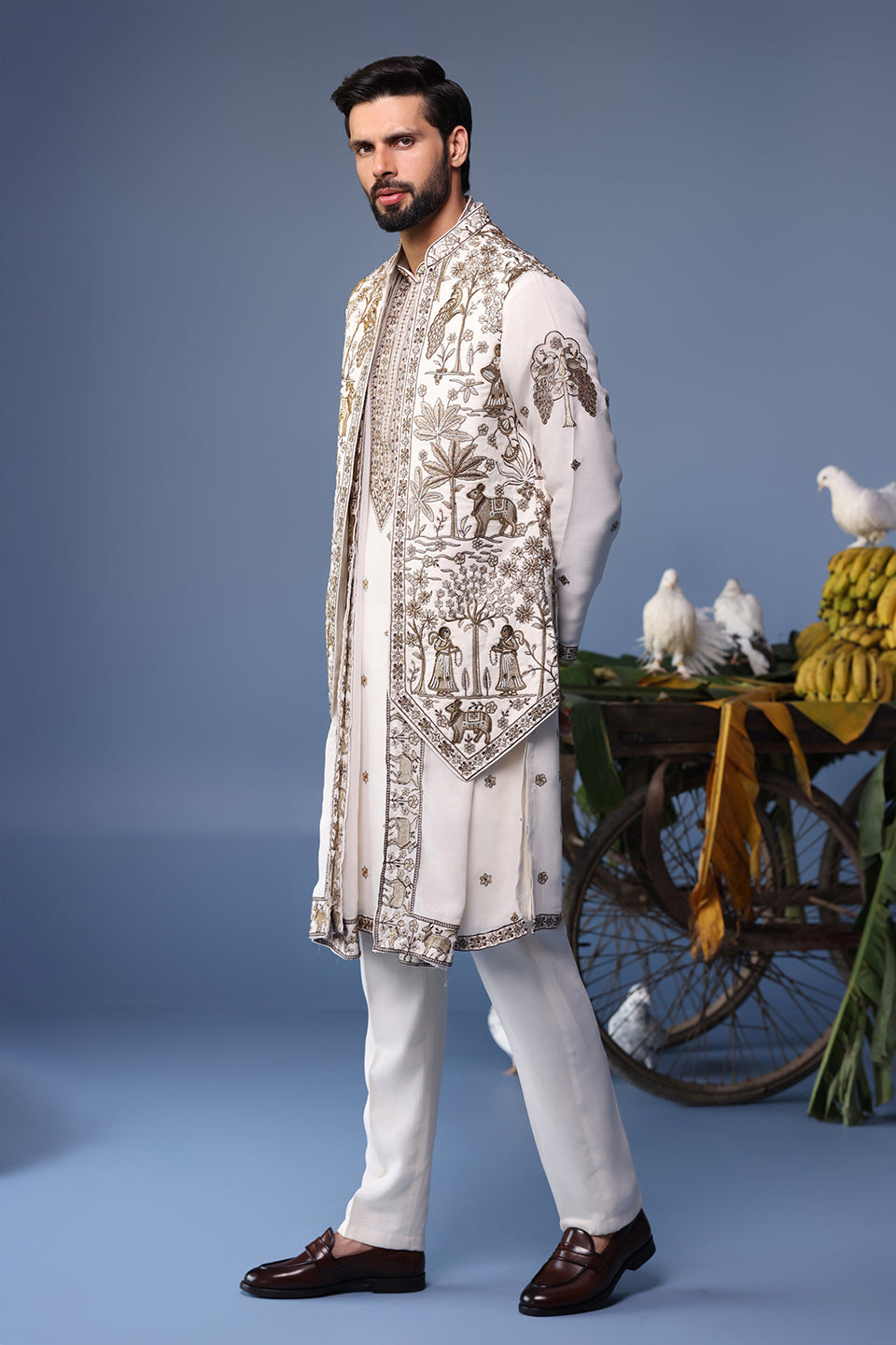 AATIF PICHWAI IVORY KURTA JACKET SET