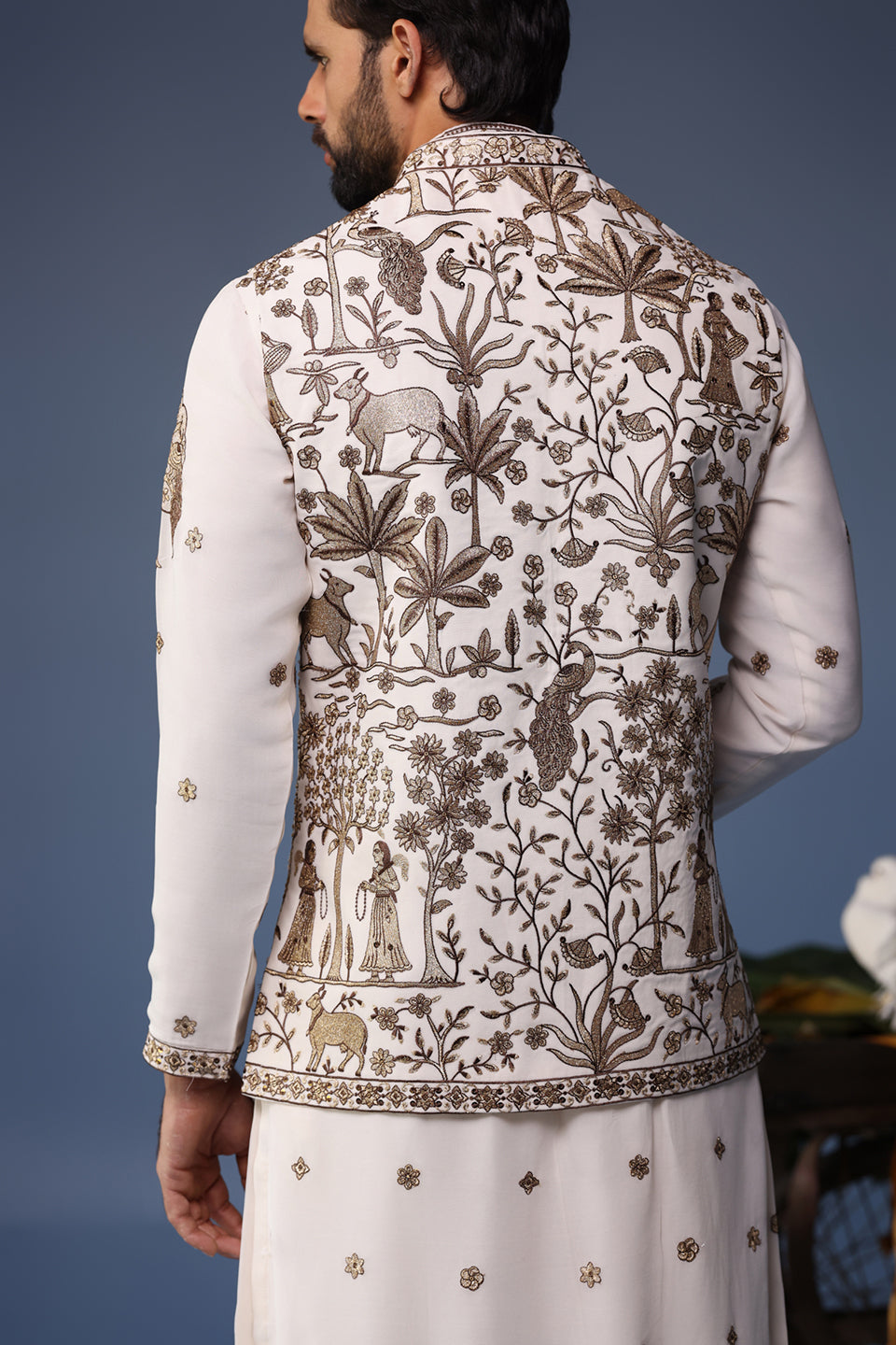 AATIF PICHWAI IVORY KURTA JACKET SET