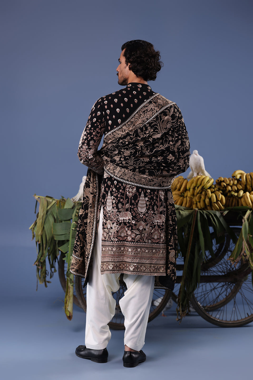 KAYAN BLACK KURTA SET