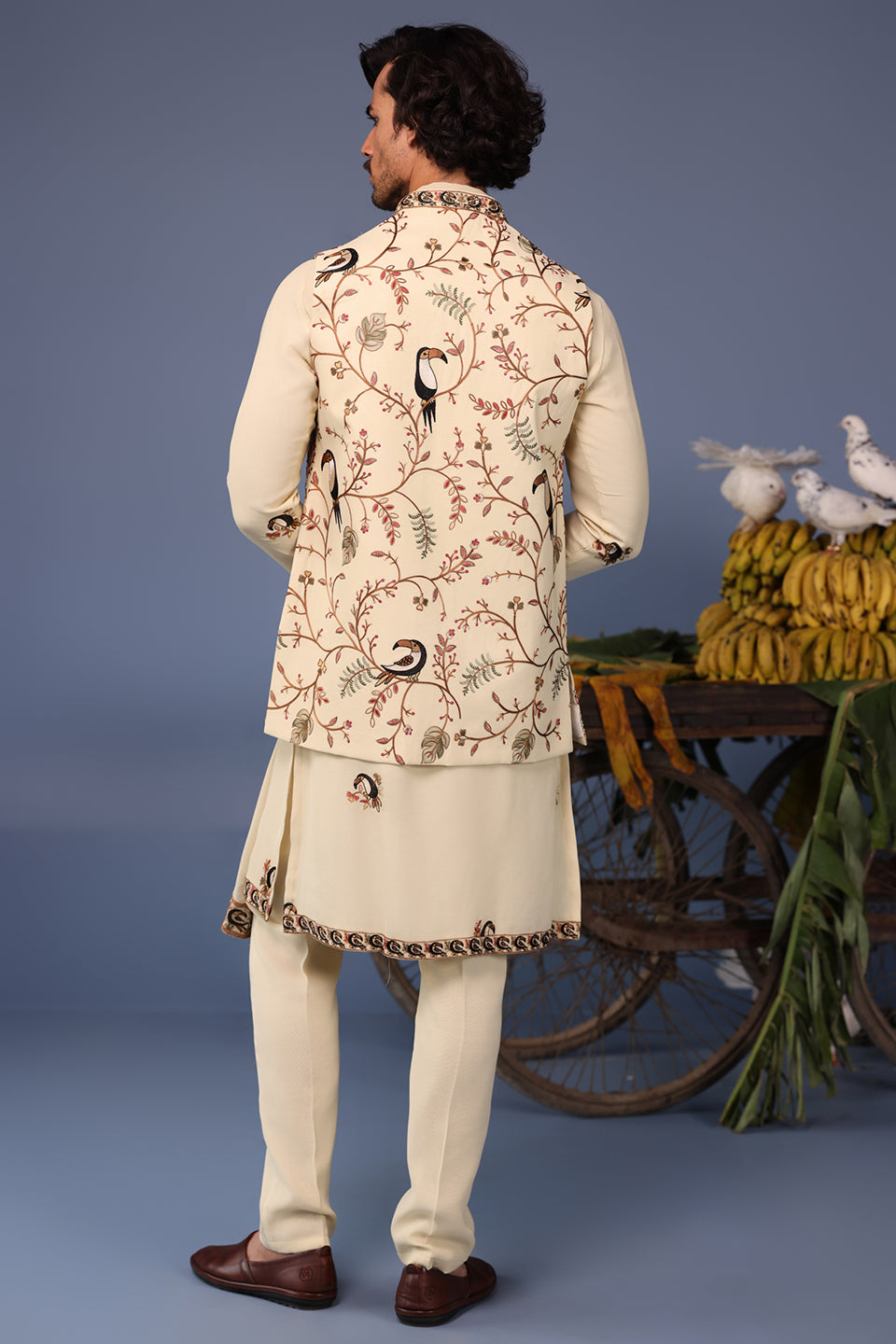 FAIQ MACAW CREAM KURTA JACKET SET