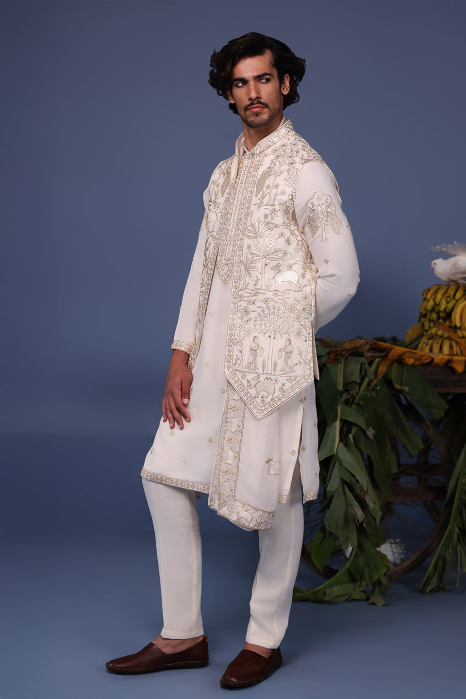 HAYAN PICHWAI RESHAM IVORY KURTA JACKET SET