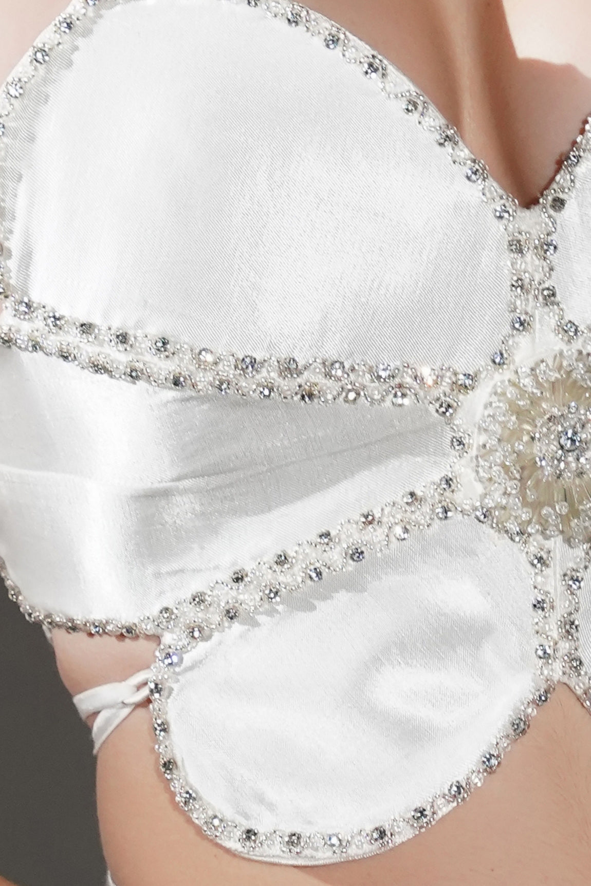 EDEN FLOWER CRYSTAL TOP