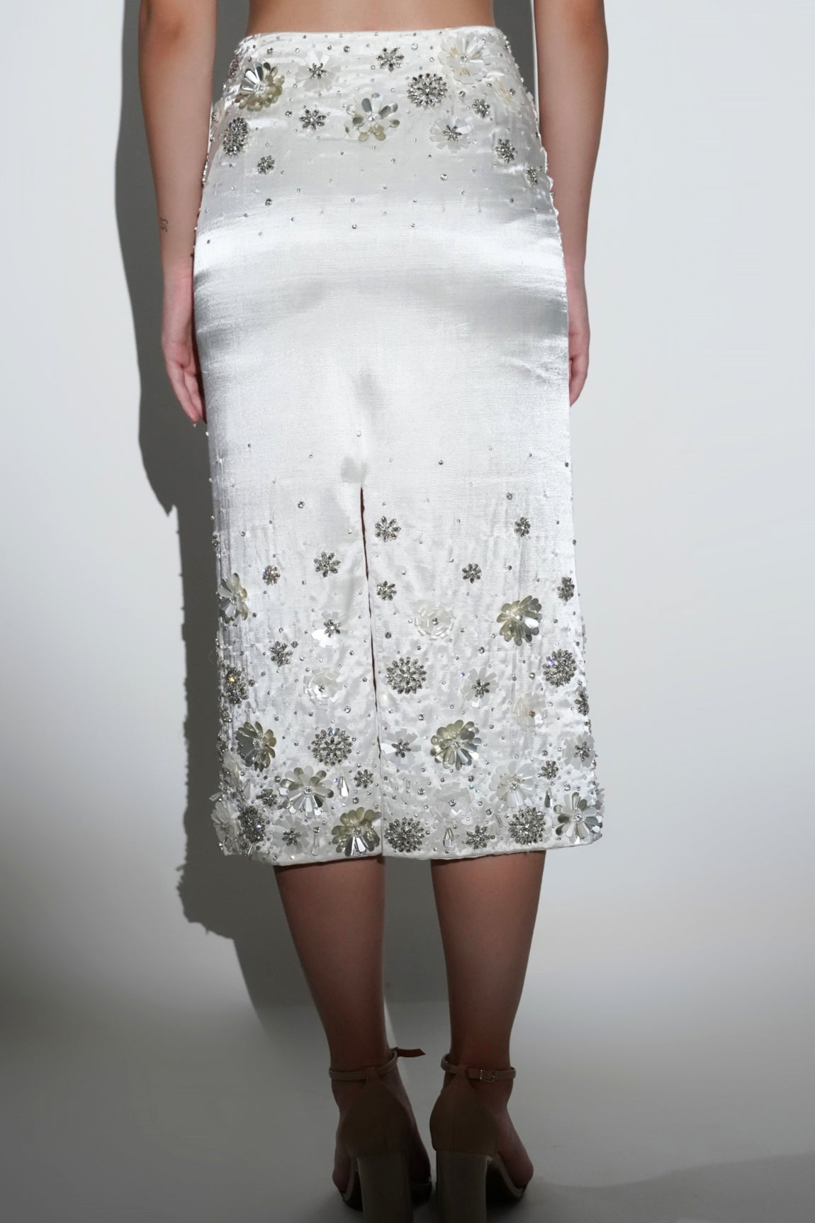 CHARLOTTE WHITE FLORAL SEQUIN EMBELLISHED SKIRT SET