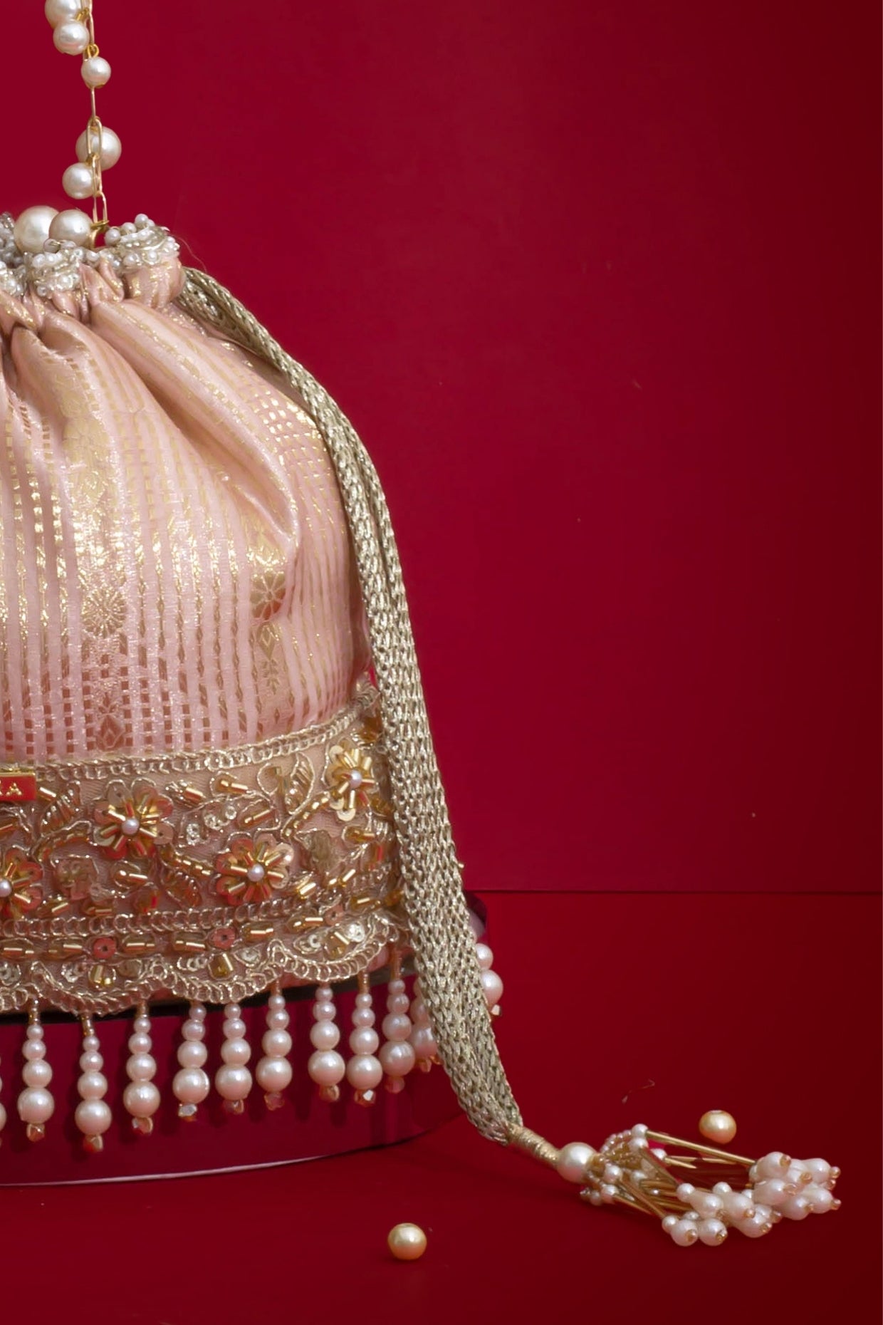 VIVAAH EMBELLISHED BUCKET BAG - PINK