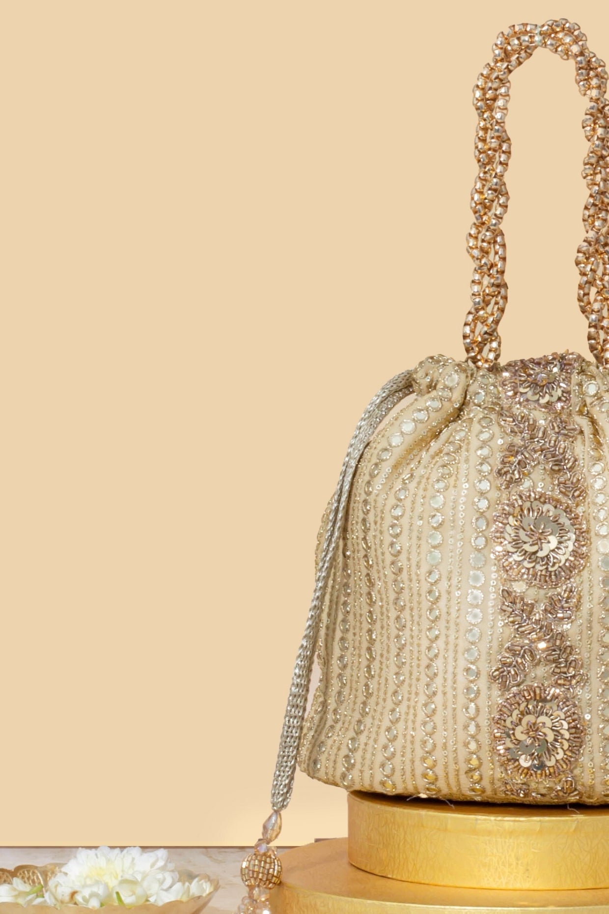 YARI EMBROIDERED BUCKET BAG - GOLD