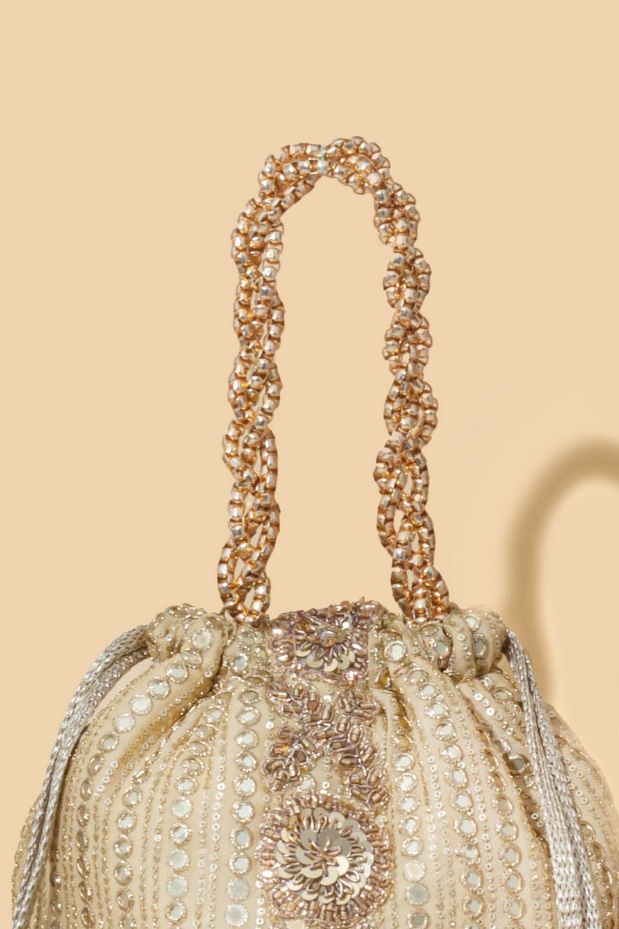 YARI EMBROIDERED BUCKET BAG - GOLD