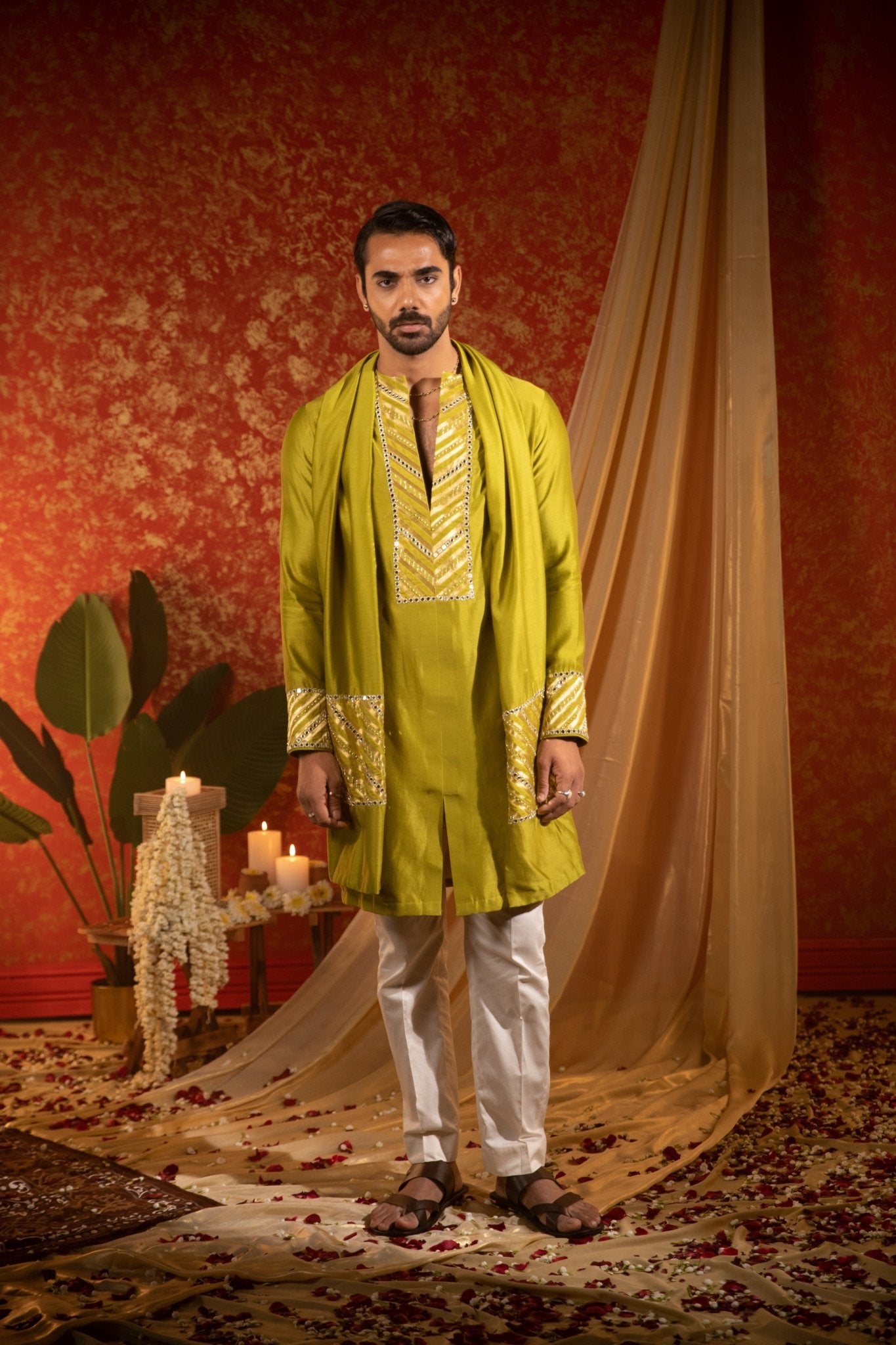 BANARASI PATCH WORK KURTA STOLE SET - White Maison de Couture