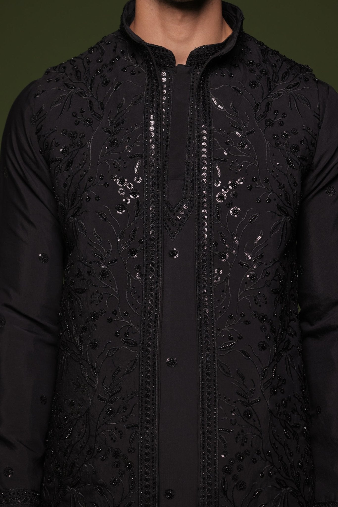 CHITTA BLACK JACKET KURTA SET WITH TROUSER - White Maison de Couture