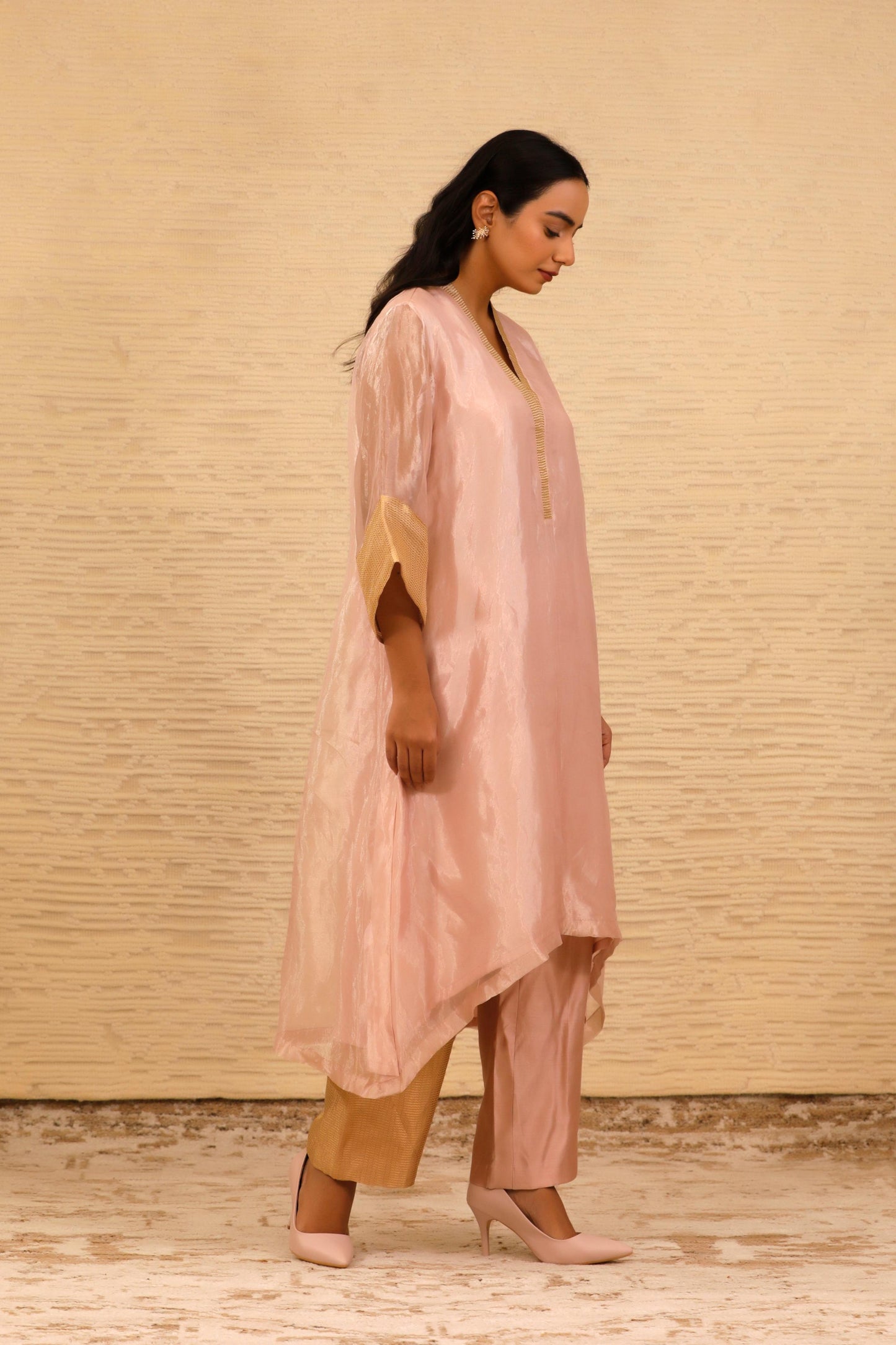 CHAMAK V-NECK KURTA WITH STRAIGHT TROUSERS