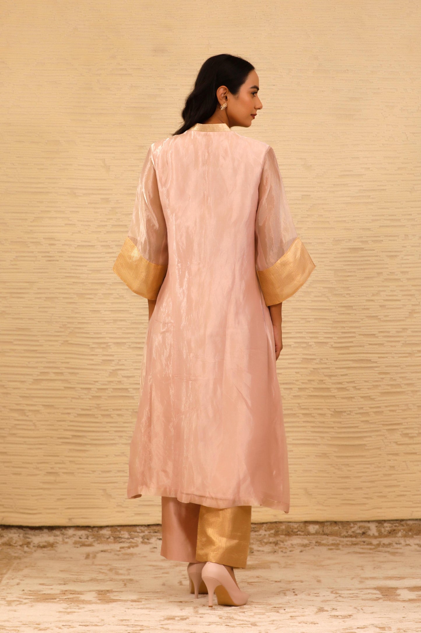 CHAMAK V-NECK KURTA WITH STRAIGHT TROUSERS