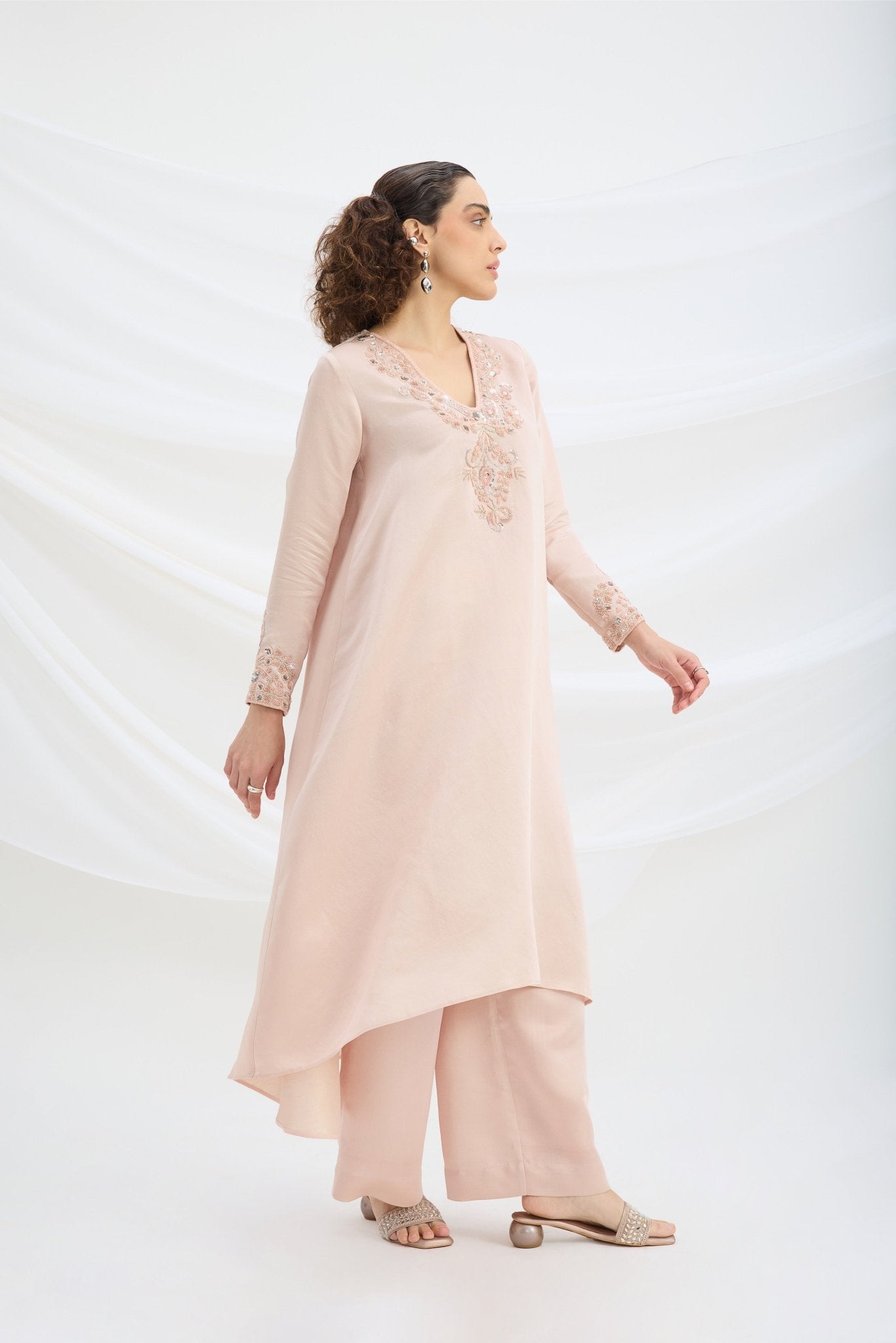 EMBROIDERED ASYMMETRICAL KURTA TOP WITH BOTTOM - White Maison de Couture