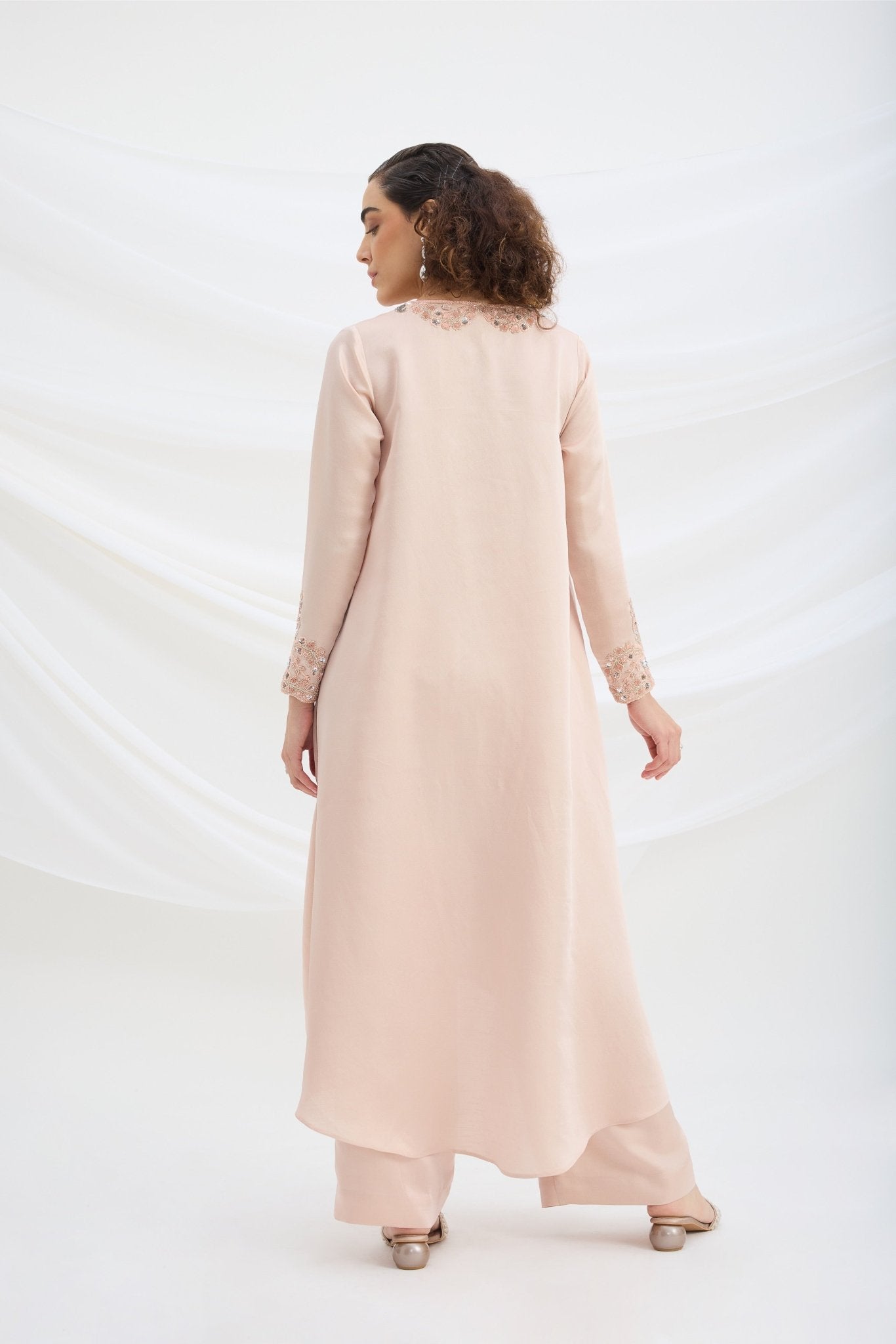 EMBROIDERED ASYMMETRICAL KURTA TOP WITH BOTTOM - White Maison de Couture