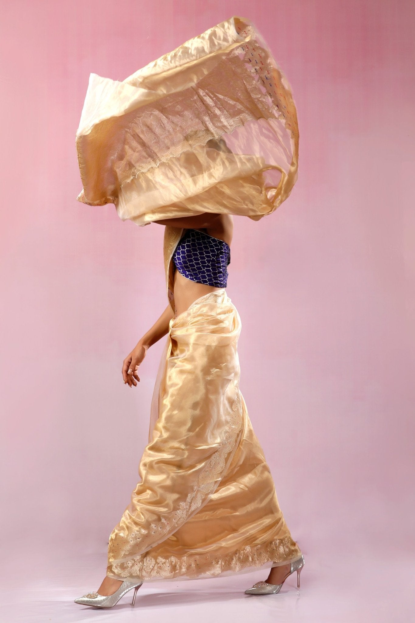 HANDWOVEN GOLDEN TISSUE MEENAKARI SAREE - White Maison de Couture
