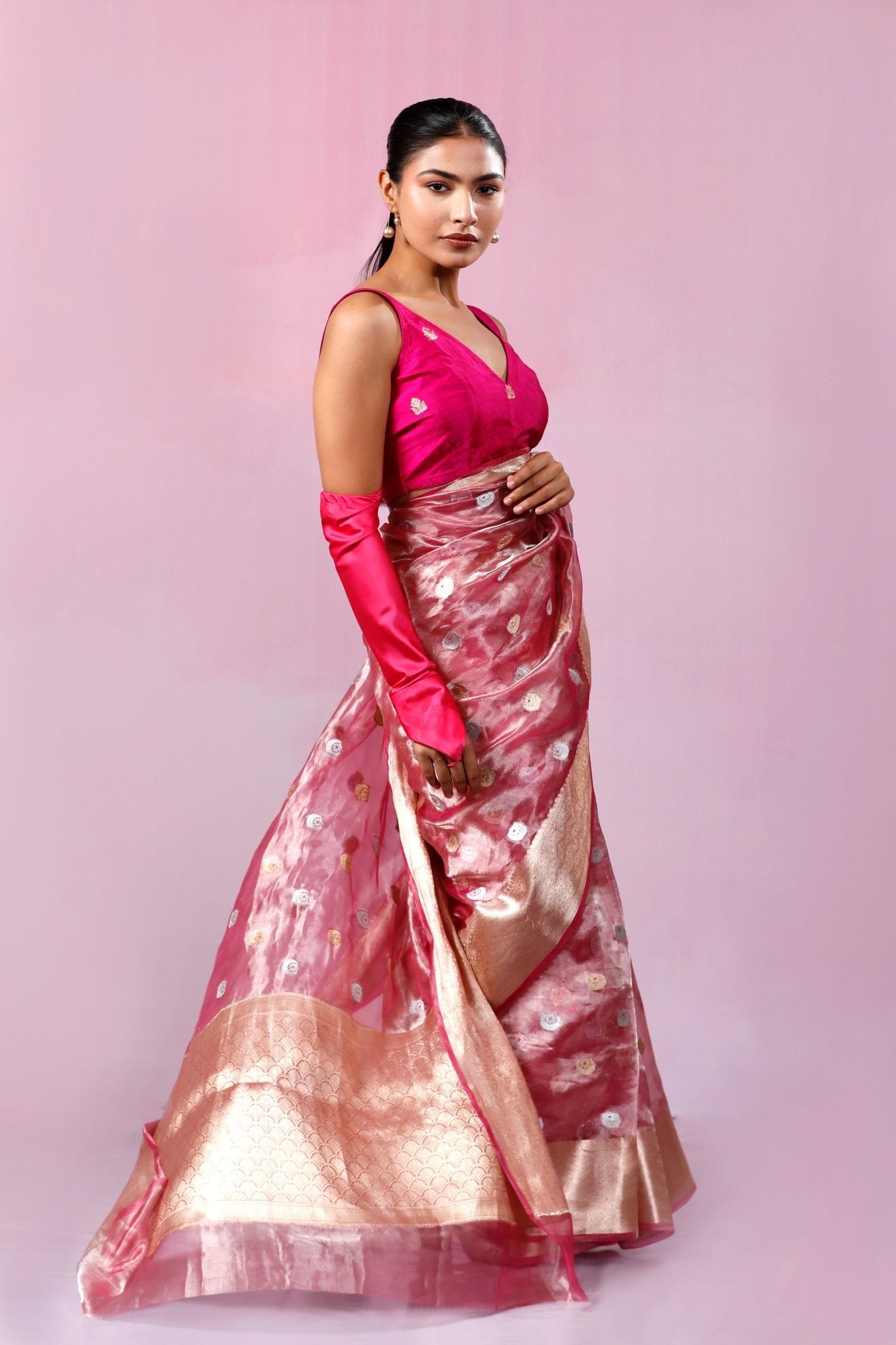 HANDWOVEN PINK TISSUE CHAND BUTA SAREE - White Maison de Couture
