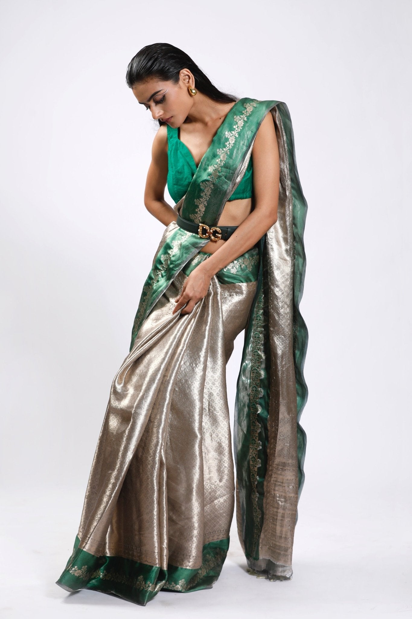 HANDWOVEN TISSUE BROCADE WITH SATIN BORDERS - White Maison de Couture