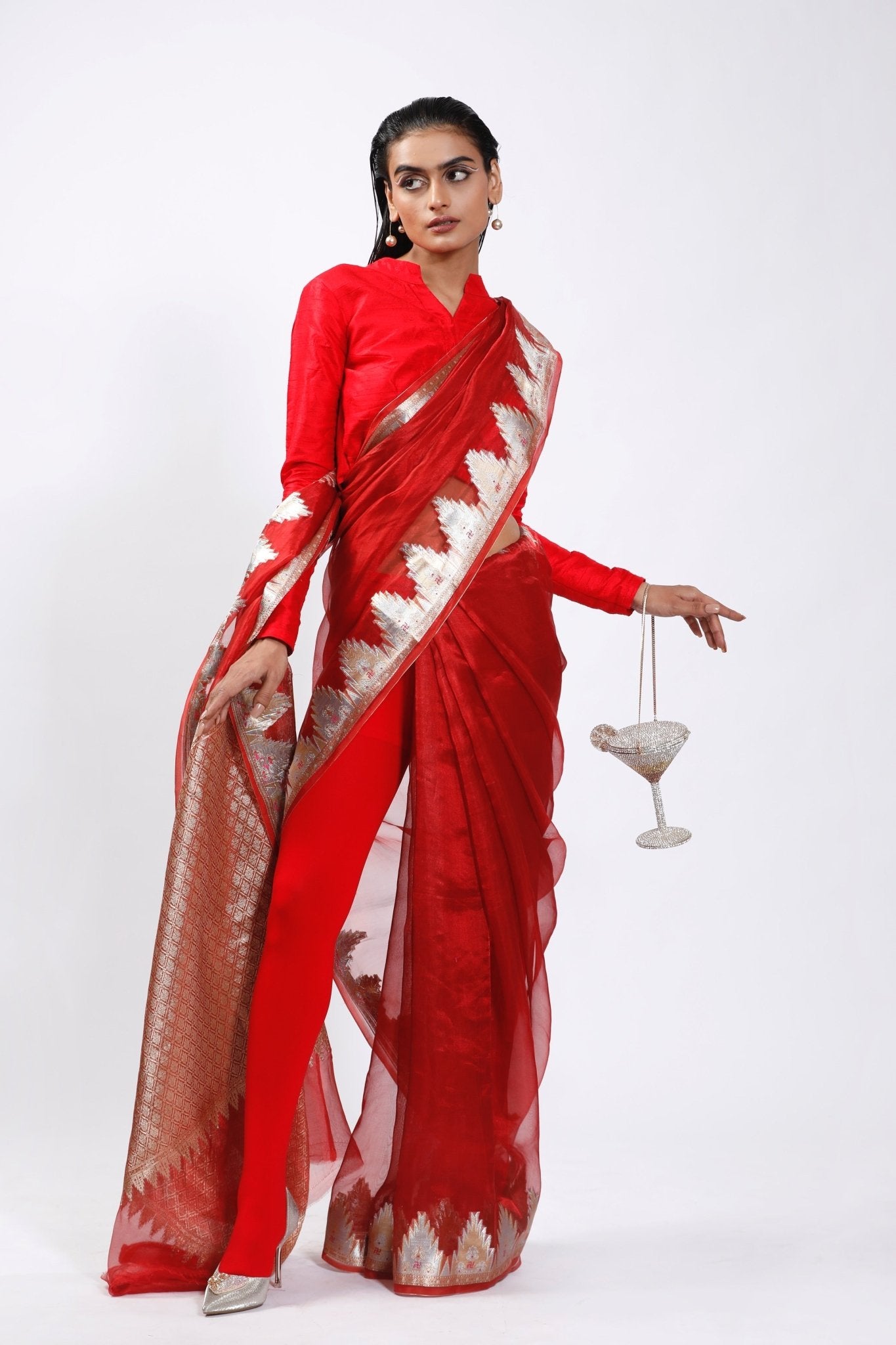 HANDWOVEN TISSUE SILK SWASTIK TEMPLE SAREE - White Maison de Couture