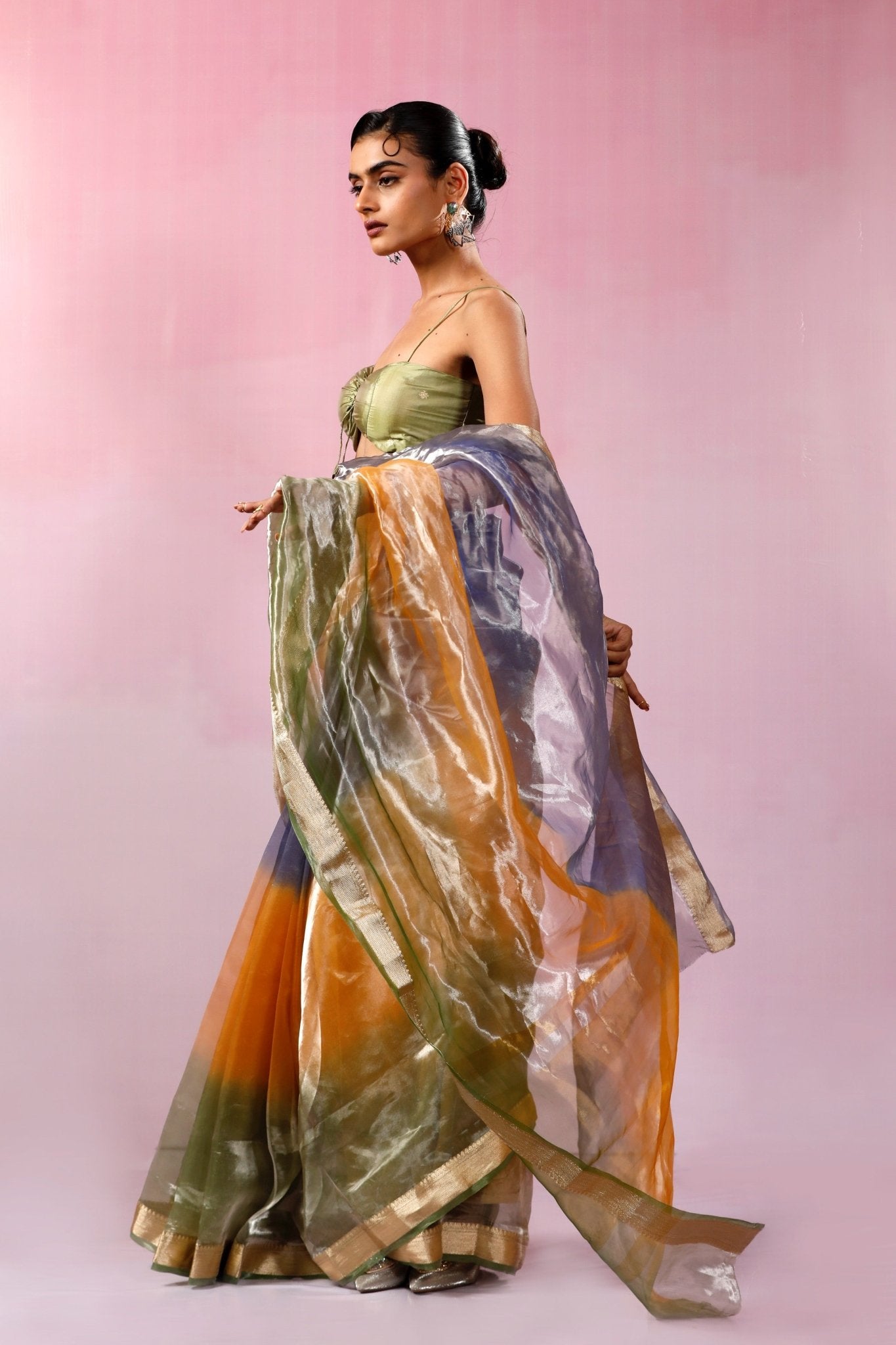 HANDWOVEN TRI COLOUR TISSUE NARROW BORDER SAREE - White Maison de Couture