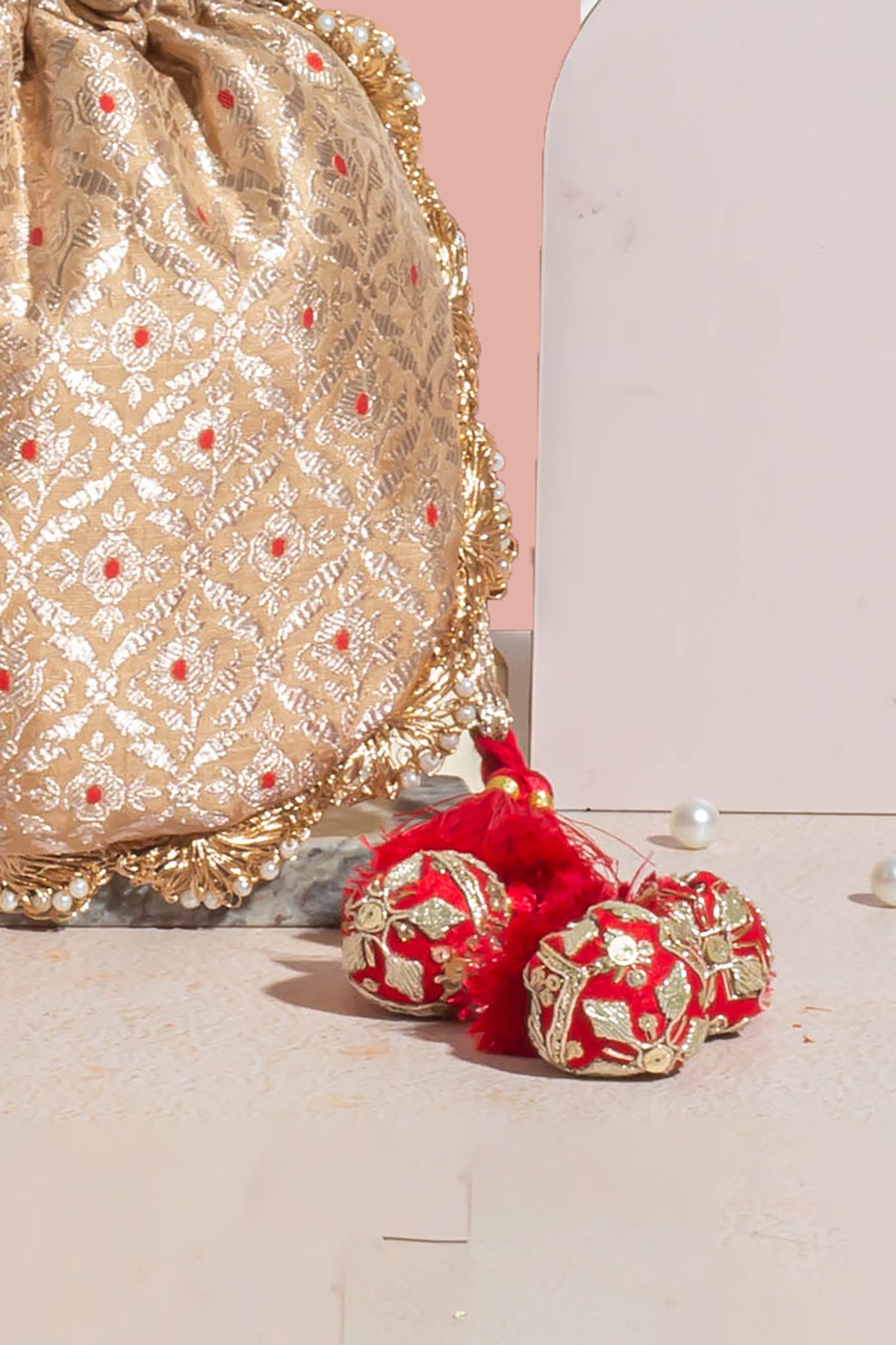 KASHI PURE BANARASI SILK POTLI - BEIGE & RED