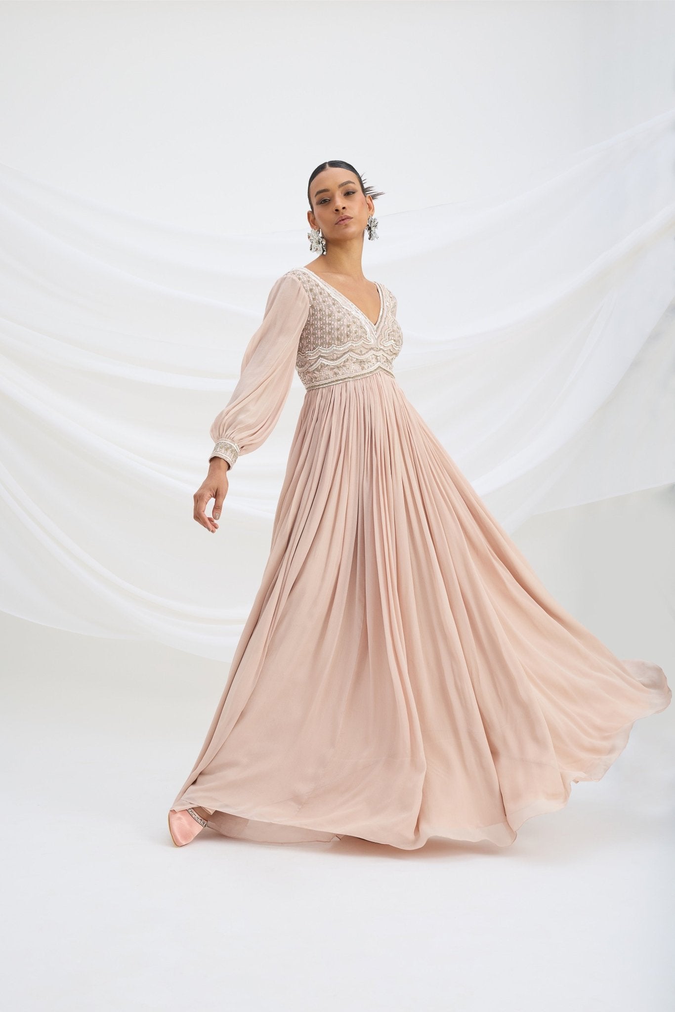 LIGHT PINK EMBROIDERED DRESS - White Maison de Couture