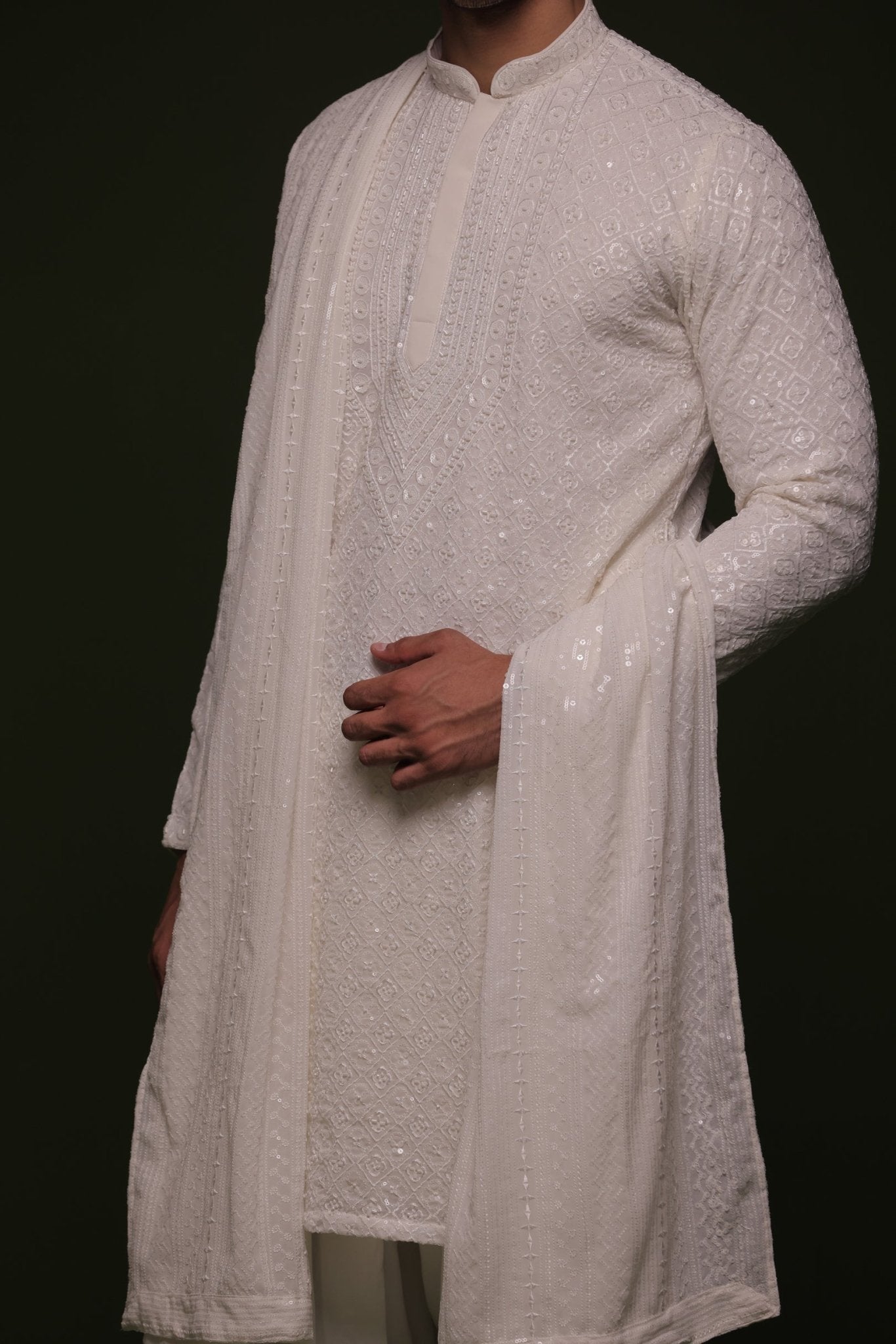 LOKA WHITE KURTA SET WITH PATIYALA AND DUPATTA - White Maison de Couture