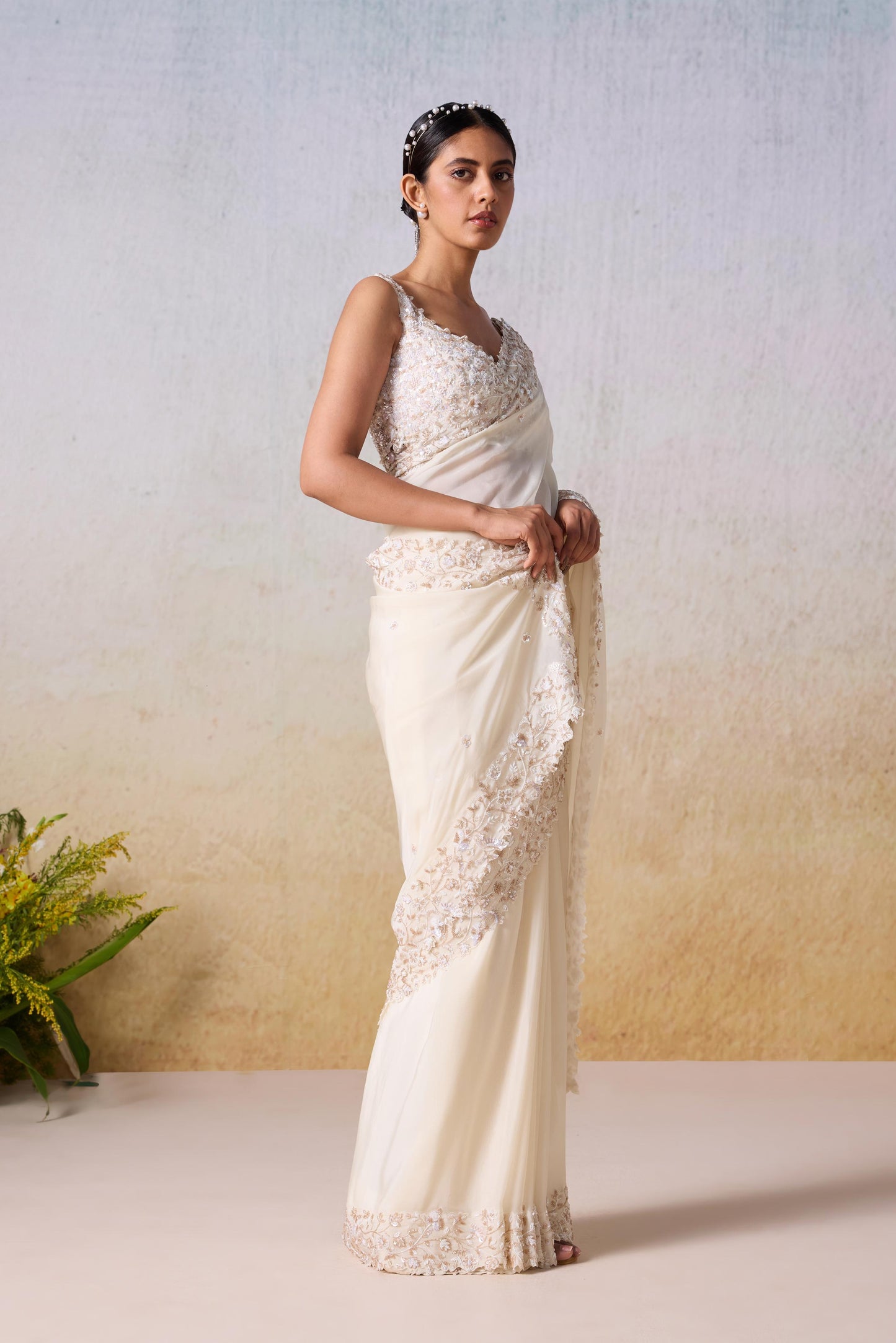 WHITE SMOKE SAREE