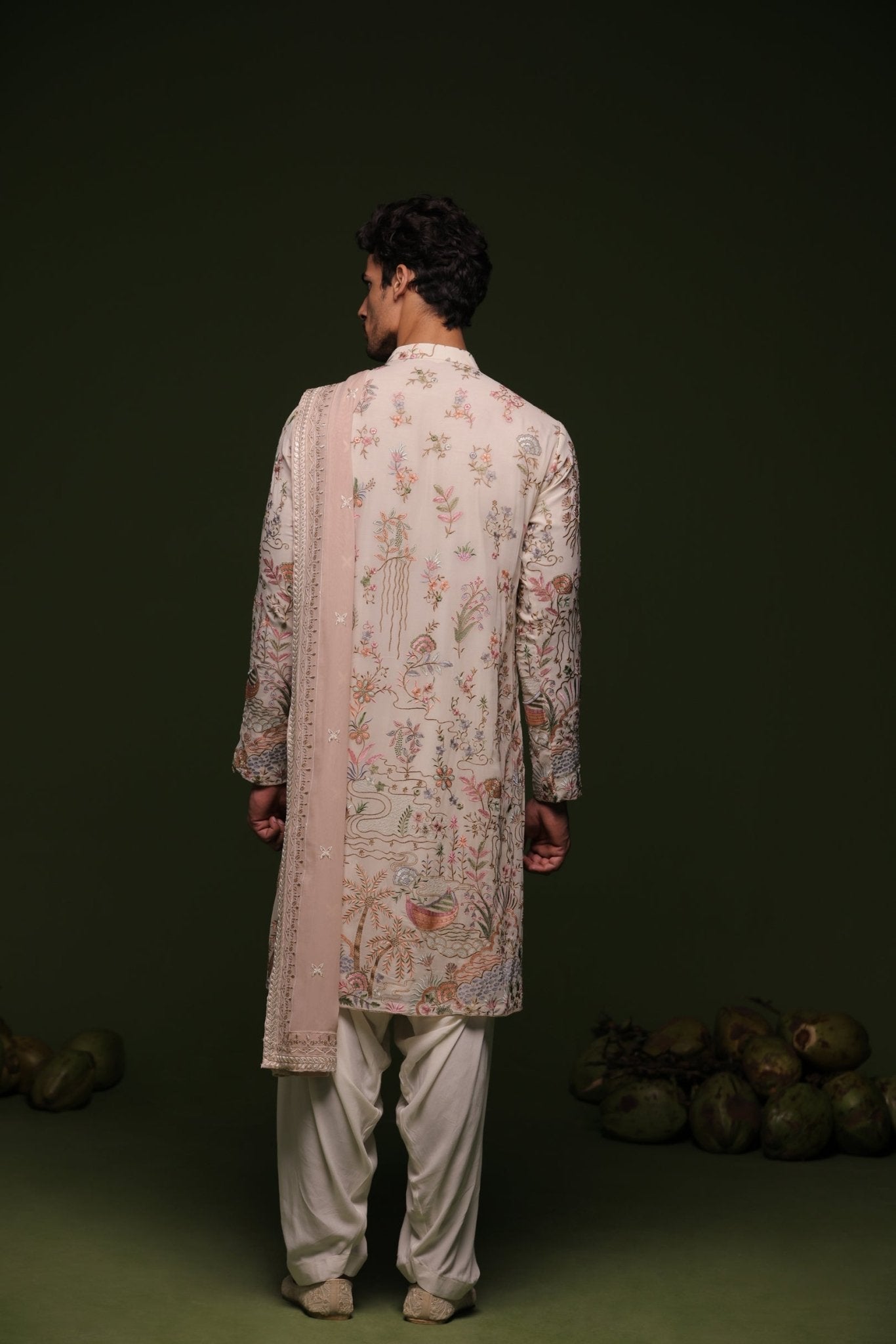 MUNI MULTI KURTA SET WITH PATIYALA AND DUPATTA - White Maison de Couture