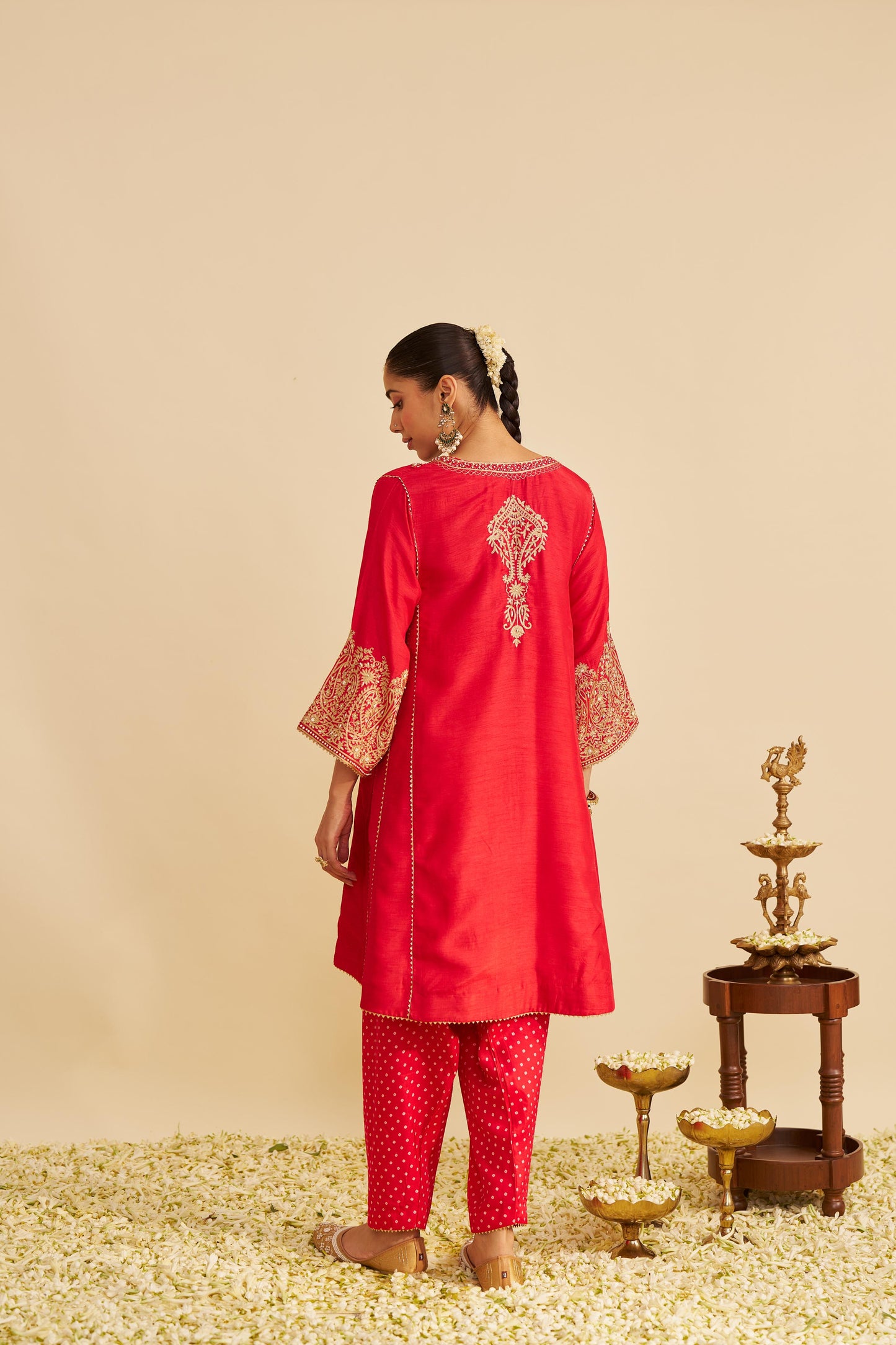 NIYAH - SHORT CHAUGA WITH SALWAR