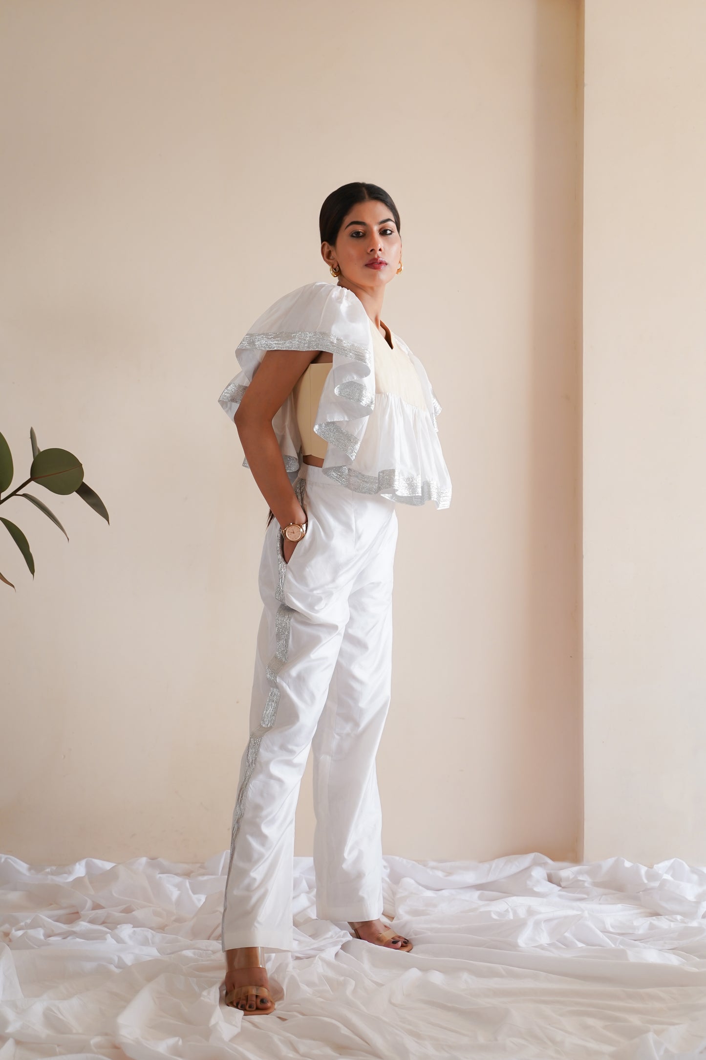 FRIL CROP TOP AND PANTS SET