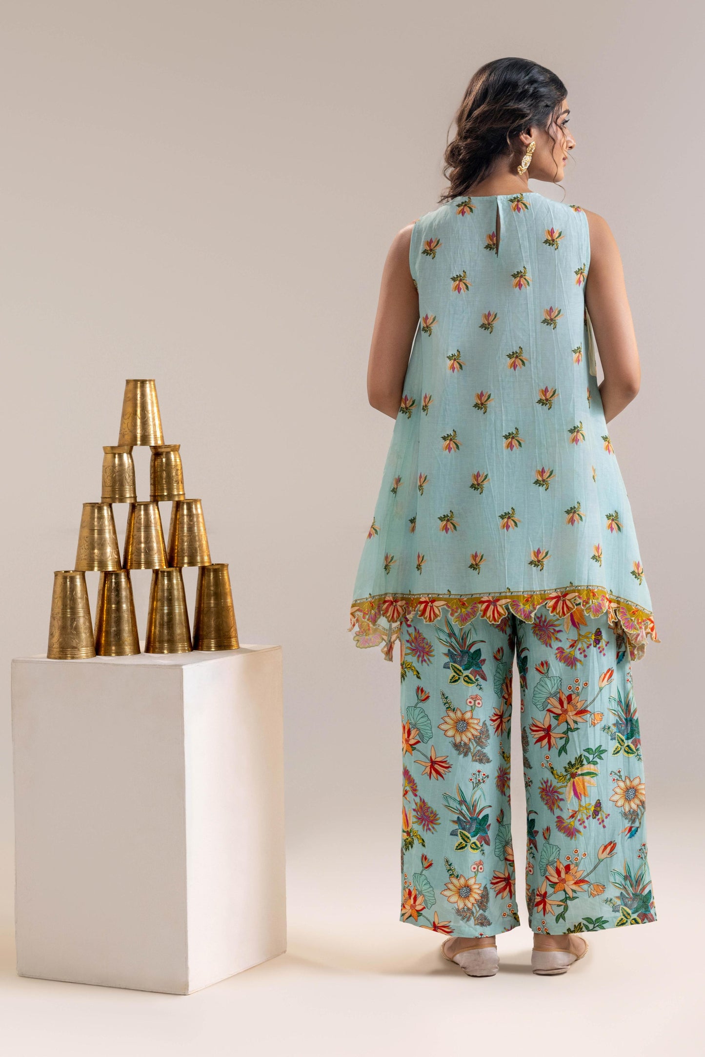 AARANI EMBELLISHED KURTA SET