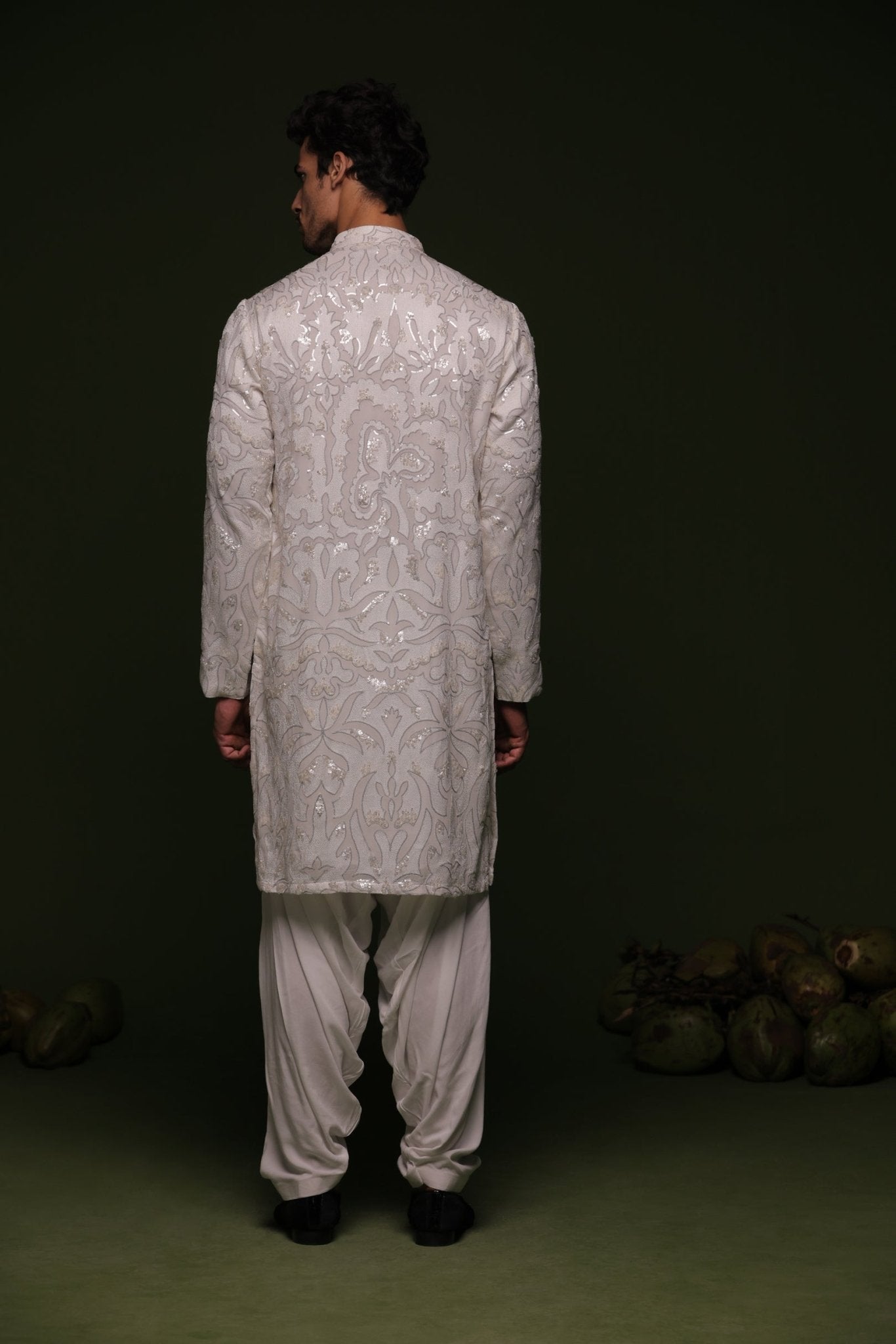 TAPA WHITE KURTA SET WITH PATIYALA AND DUPATTA - White Maison de Couture
