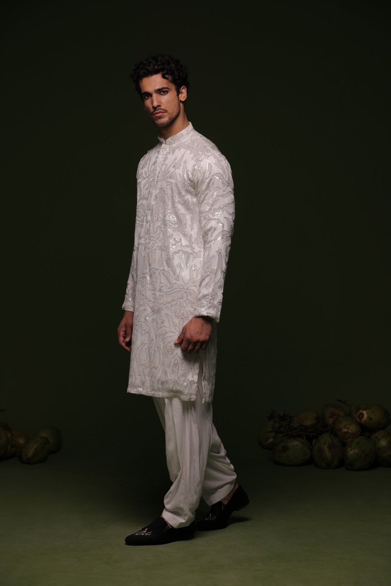TAPA WHITE KURTA SET WITH PATIYALA AND DUPATTA - White Maison de Couture