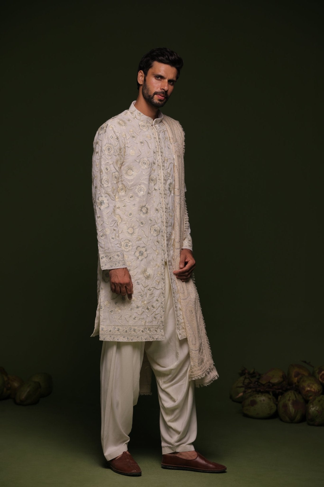 VARA BEIGE KURTA SET WITH PATIYALA AND DUPATTA - White Maison de Couture