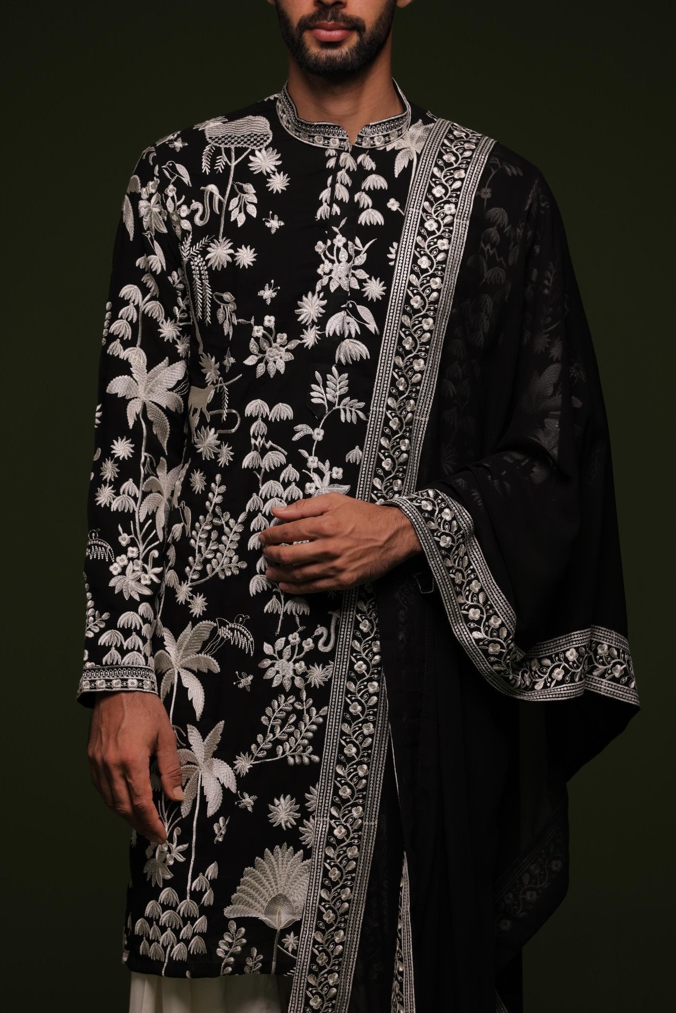 VASU BLACK KURTA SET WITH PATIYALA AND DUPATTA - White Maison de Couture