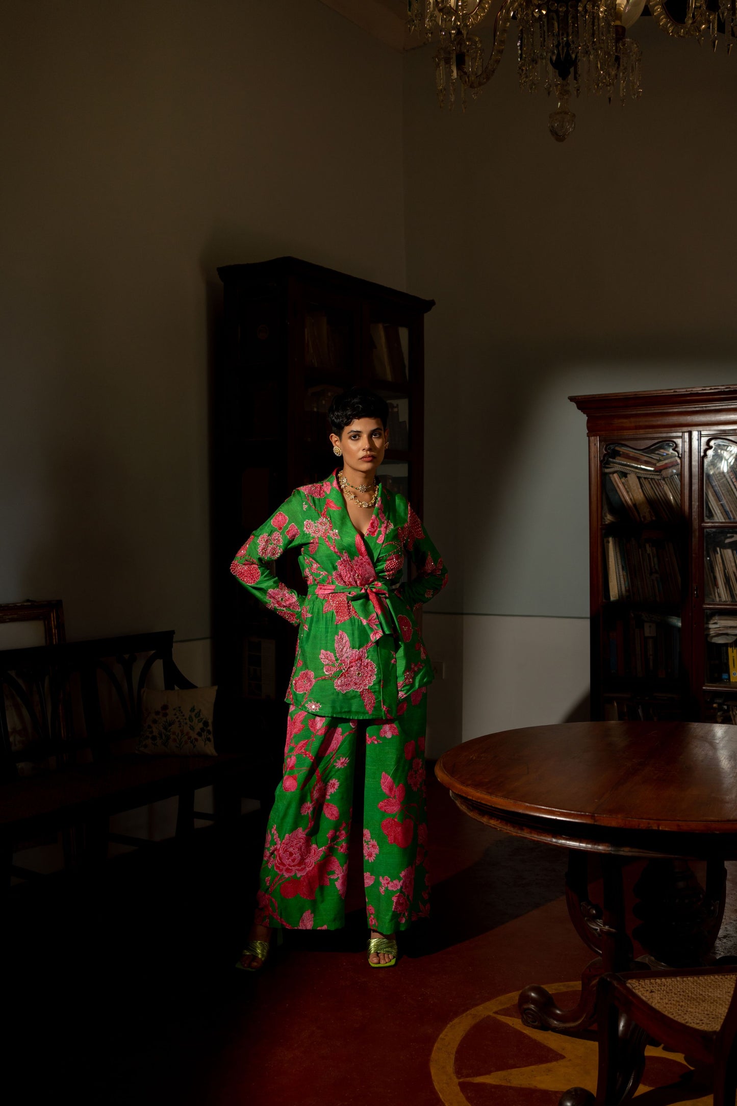FULL BLOOMIG FLORAL BLAZER SET