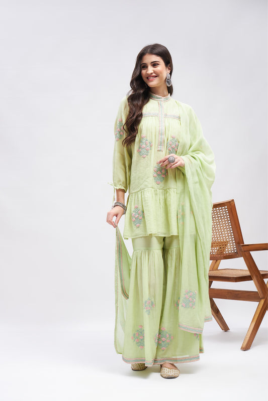 NAZAKAT KURTA SET