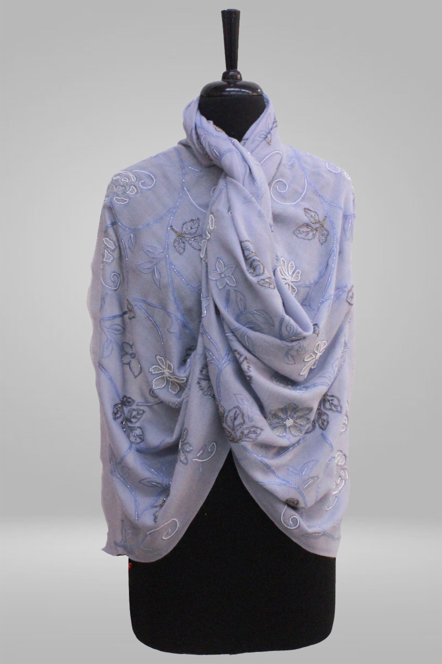 MAJESTIC ROSE EMBROIDERED PURE CASHMERE STOLE