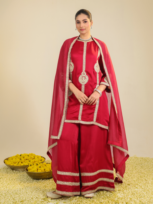 RED ZAINAA KURTA SET