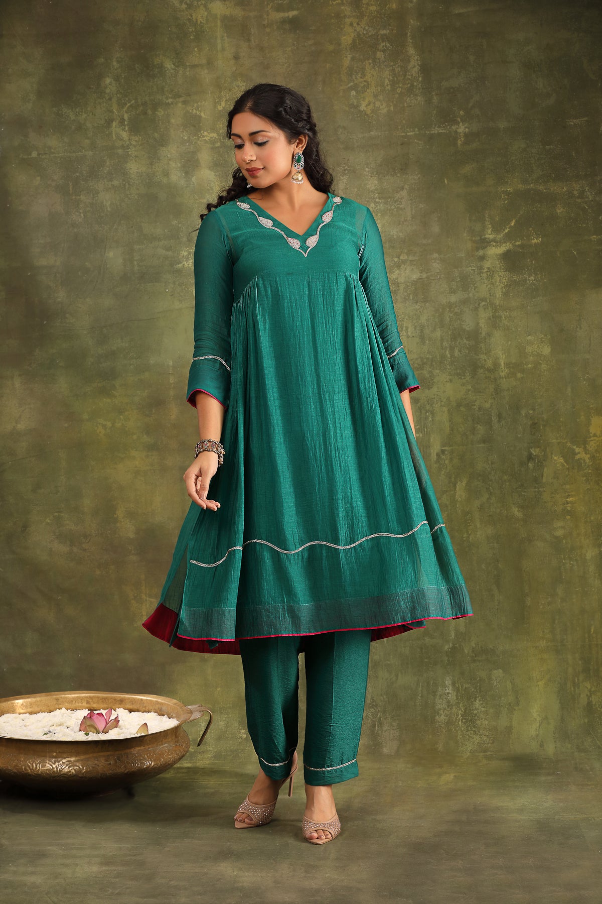 DARK GREEN ABSTRACT HAND EMBROIDERED CHANDERI SUIT SET WITH DUPATTA