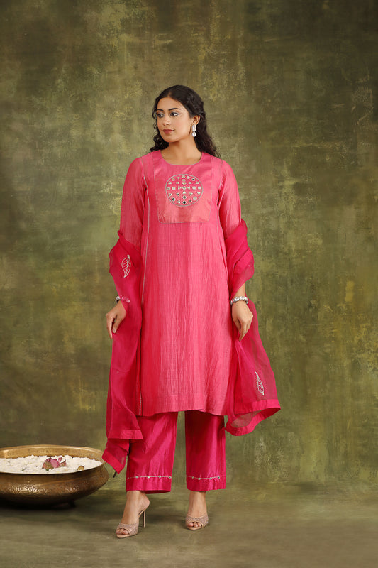 NEON PINK CHANDERI SUIT SET WITH ORGANZA DUPATTA