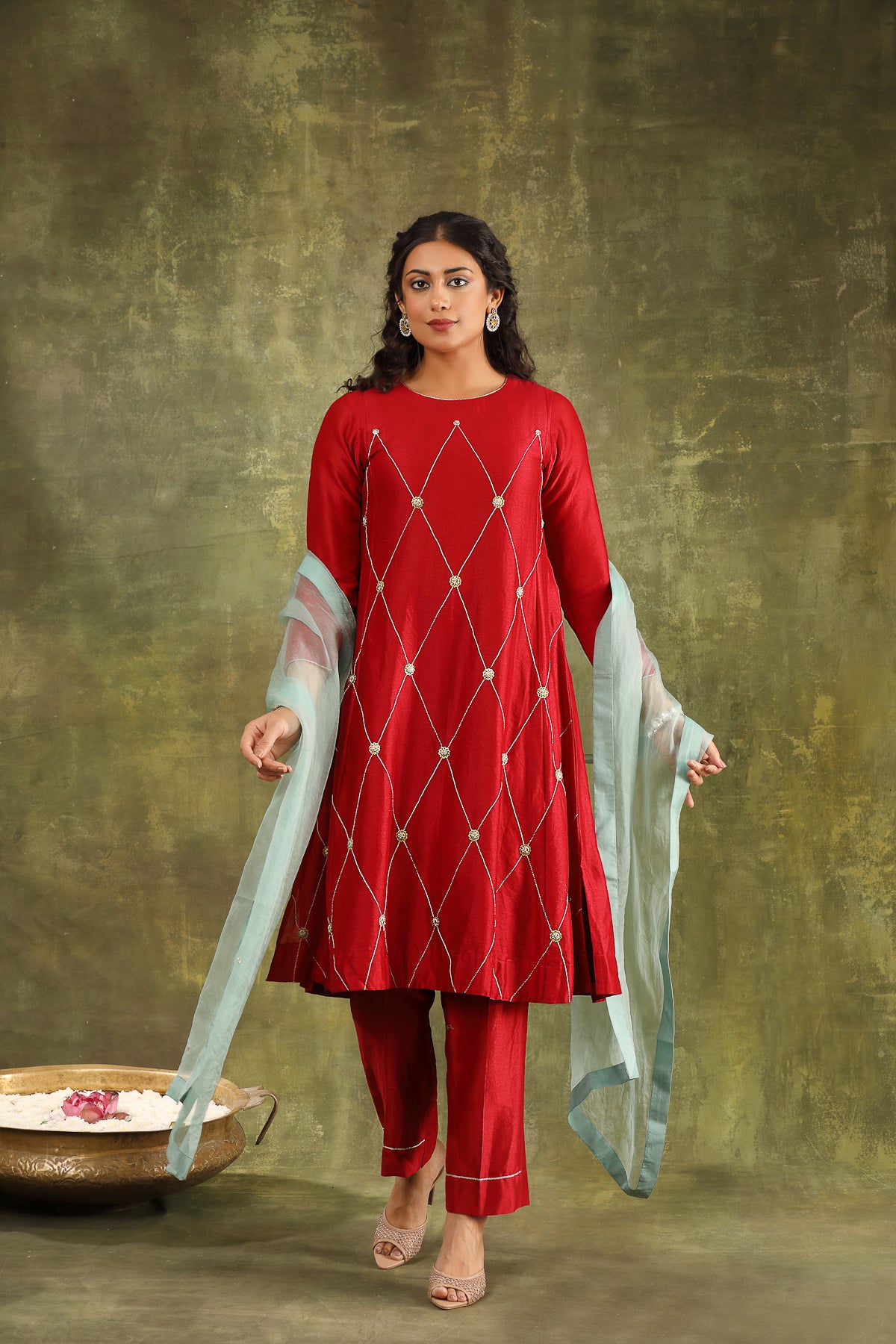 MAROON HAND EMBROIDERED SILK CHANDERI SUIT SET WITH ORGANZA DUPATTA