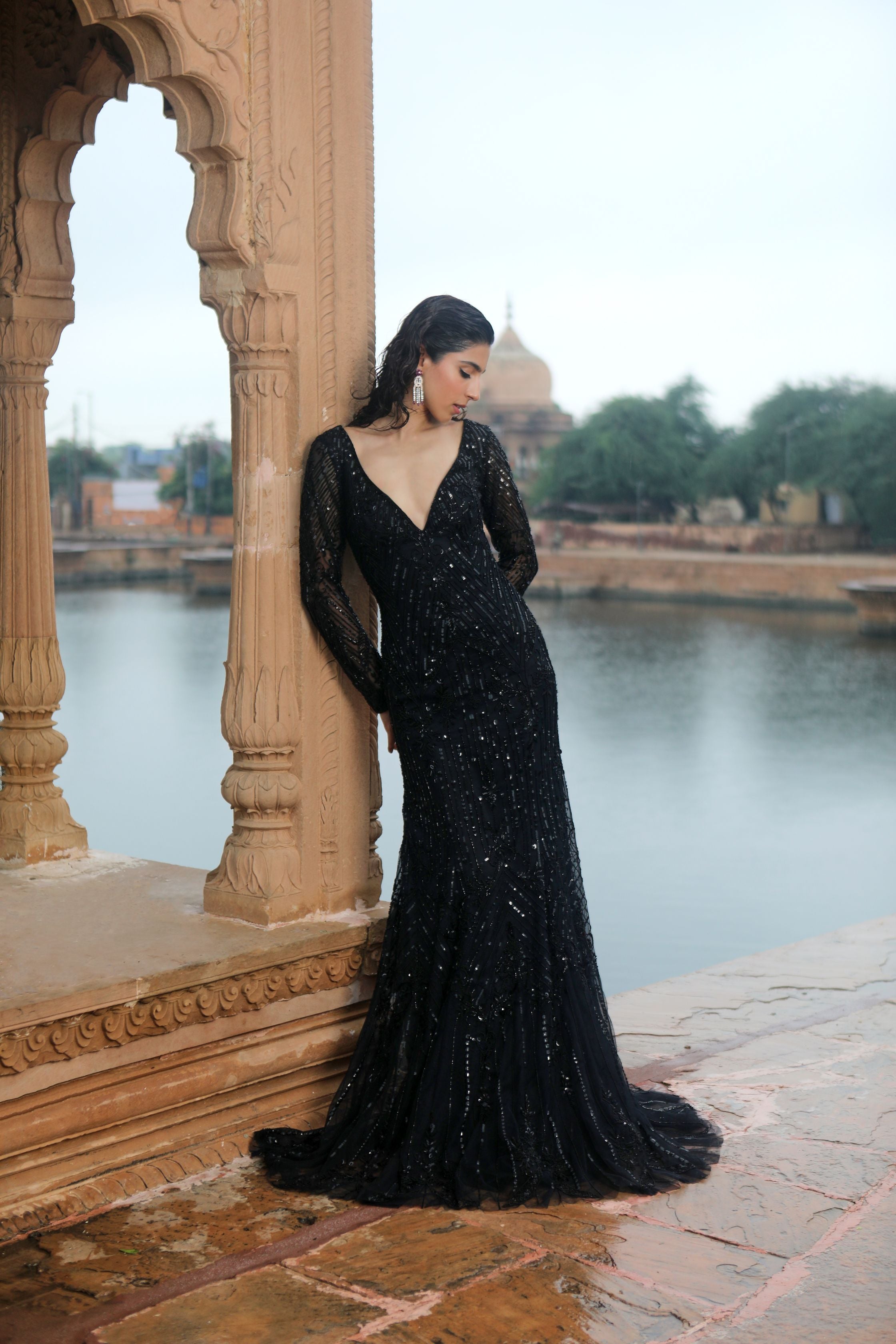 BLACK MERMAID GOWN – White Maison de Couture