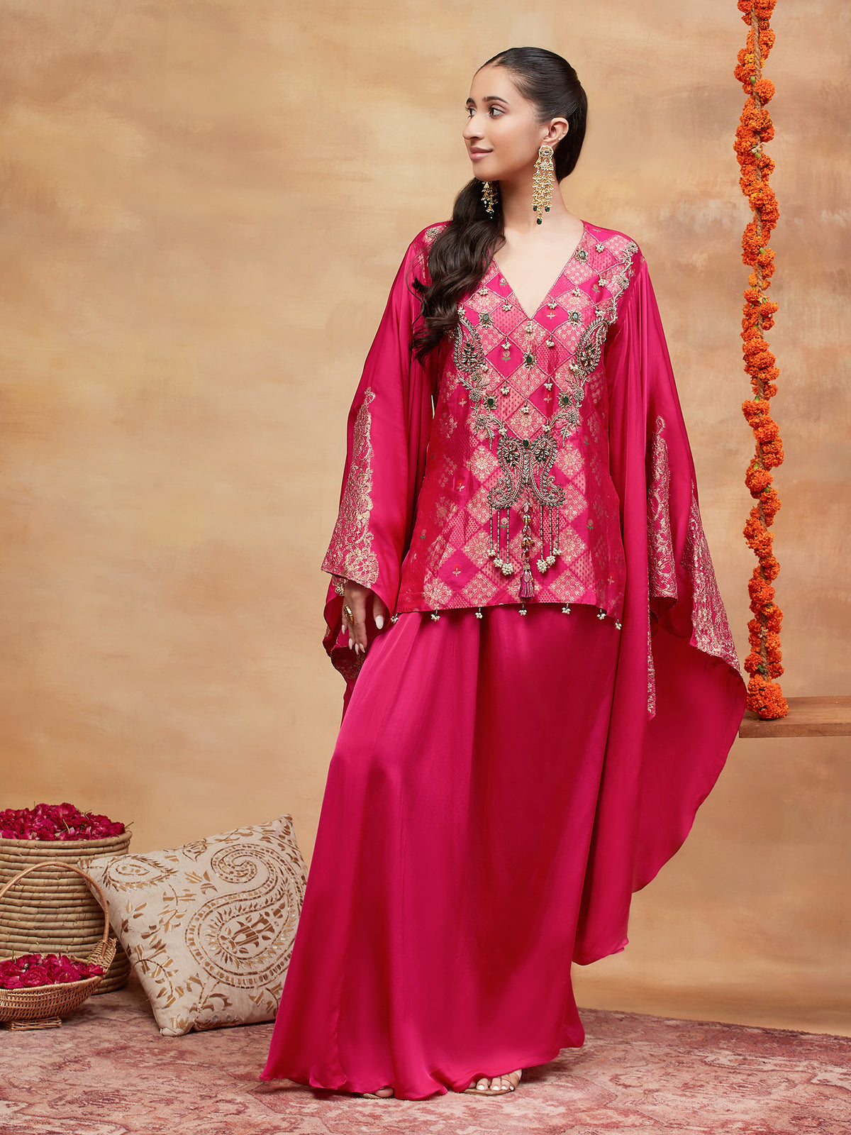 KASHI GULNAAR HAND EMBROIDERED BANARASI SKIRT SET